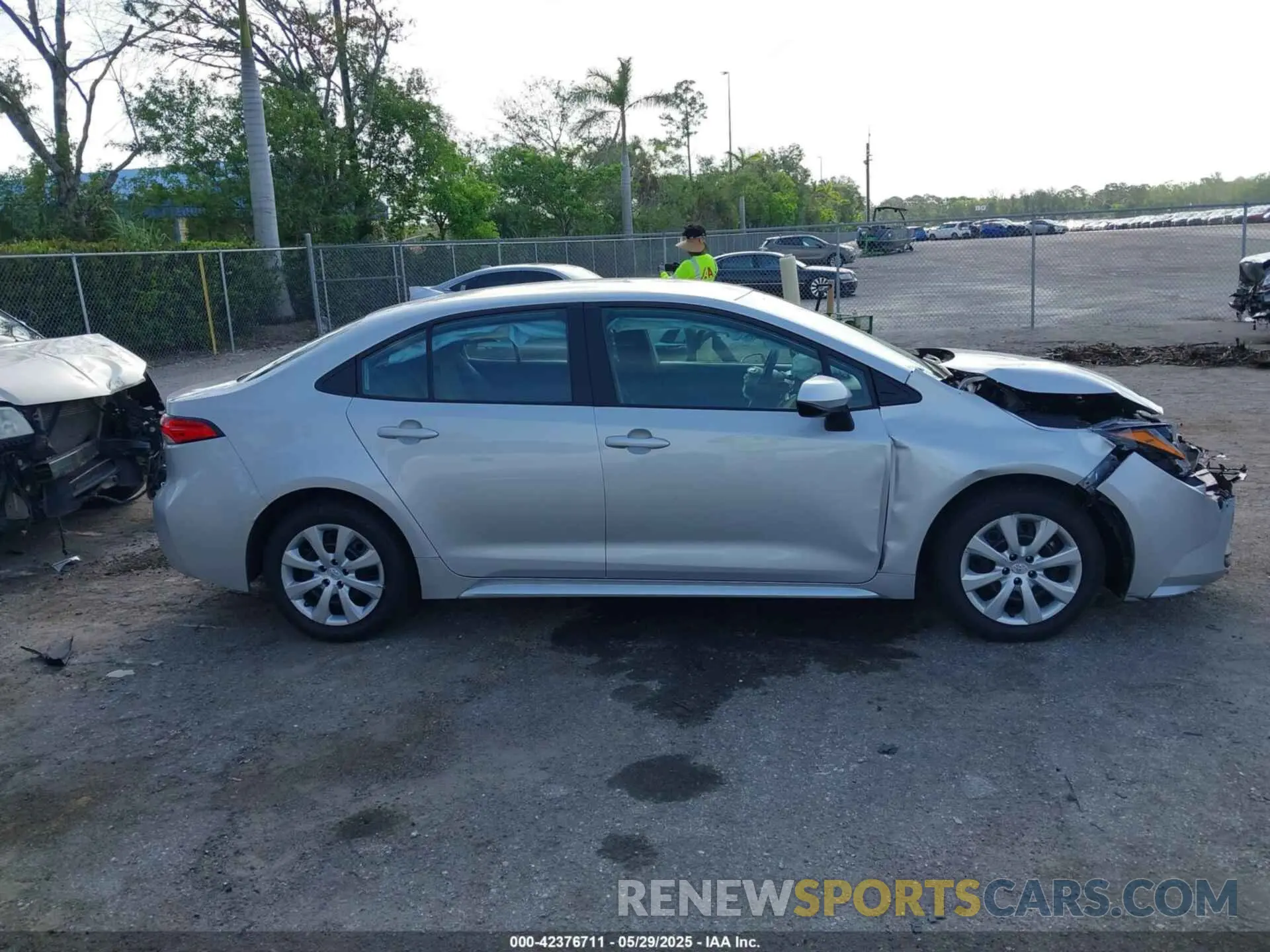 13 Photograph of a damaged car 5YFB4MDE7RP118737 TOYOTA COROLLA 2024