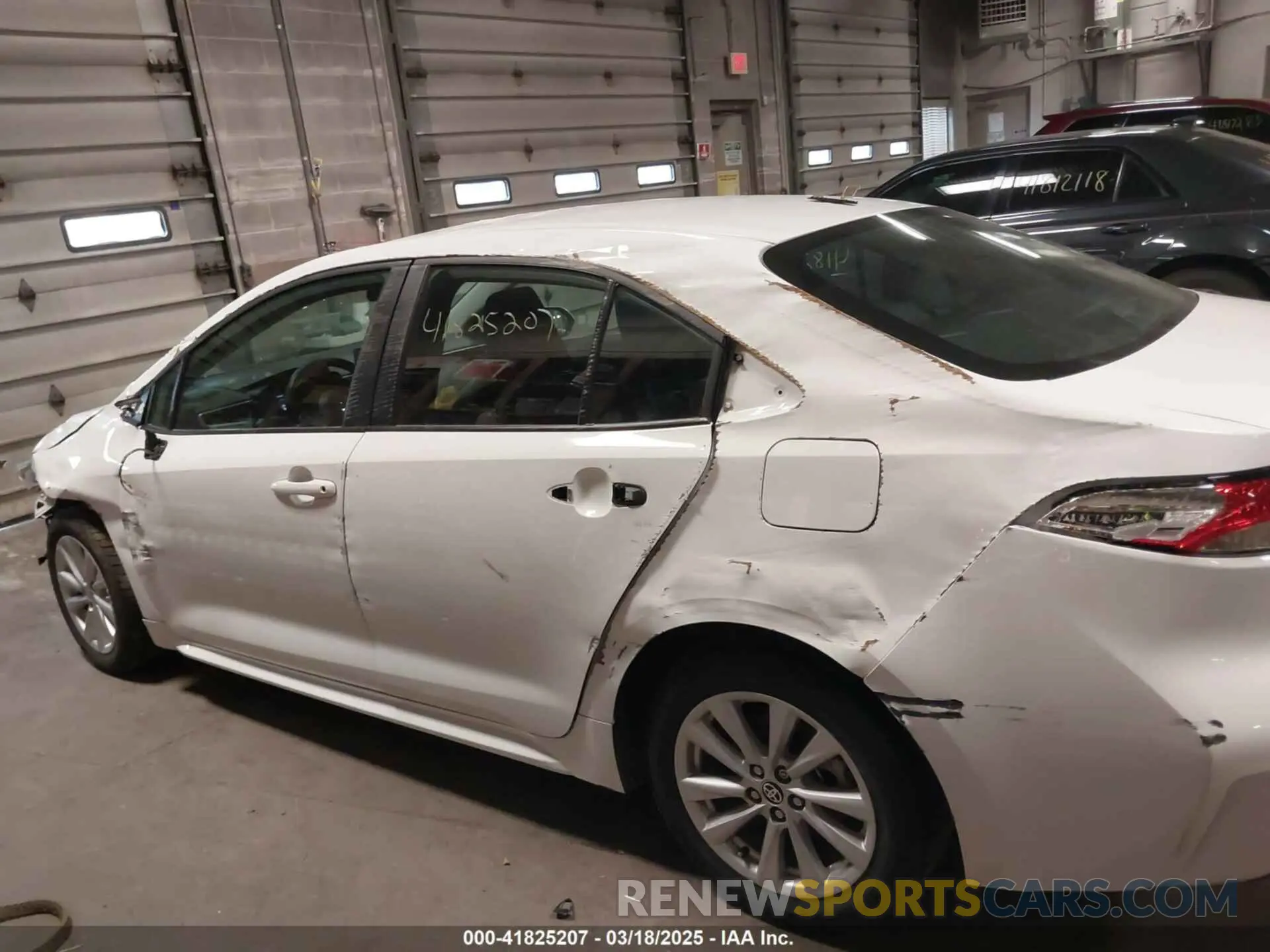 14 Photograph of a damaged car 5YFB4MDE7RP131715 TOYOTA COROLLA 2024
