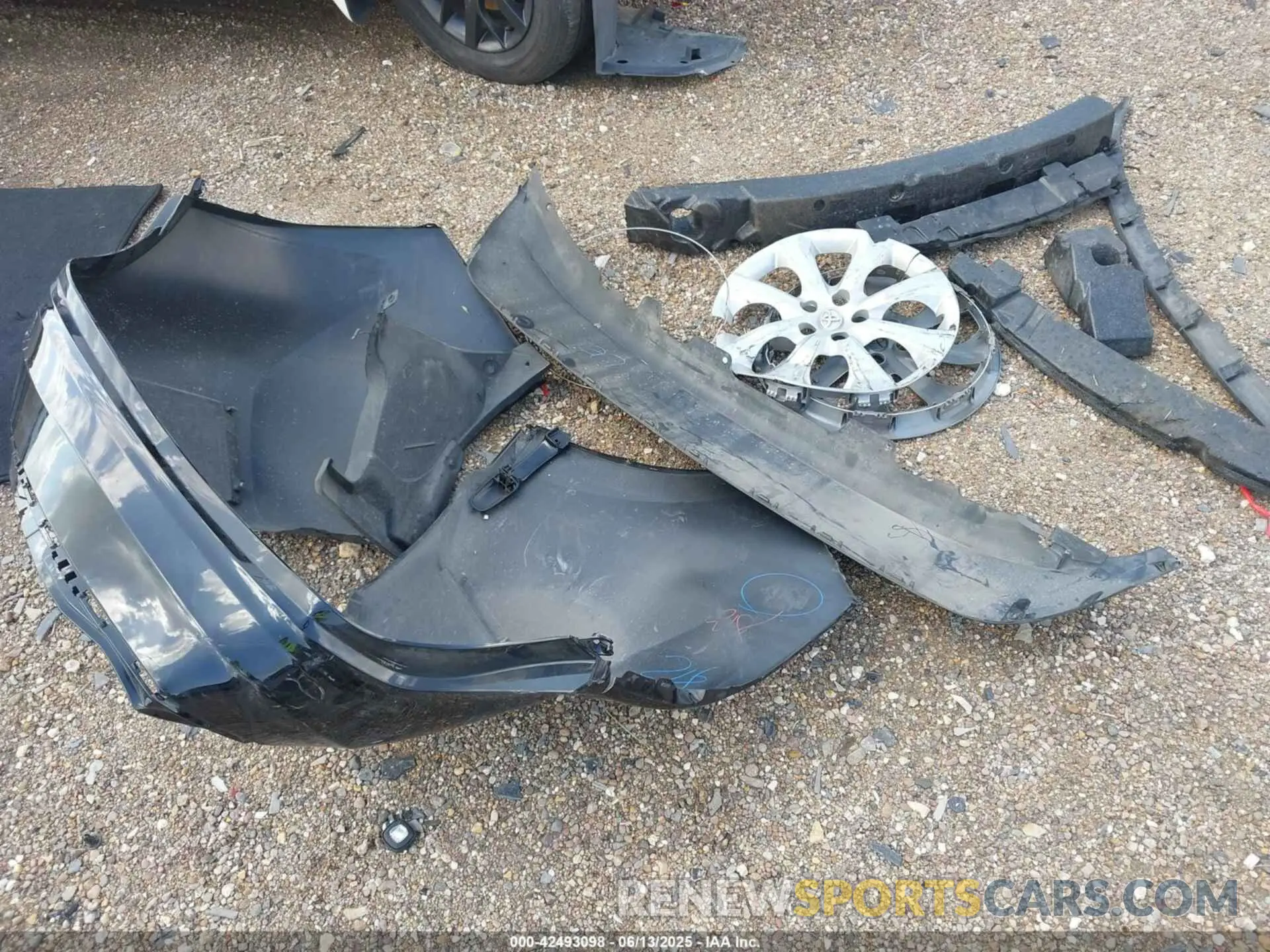 11 Photograph of a damaged car 5YFB4MDE7RP183684 TOYOTA COROLLA 2024