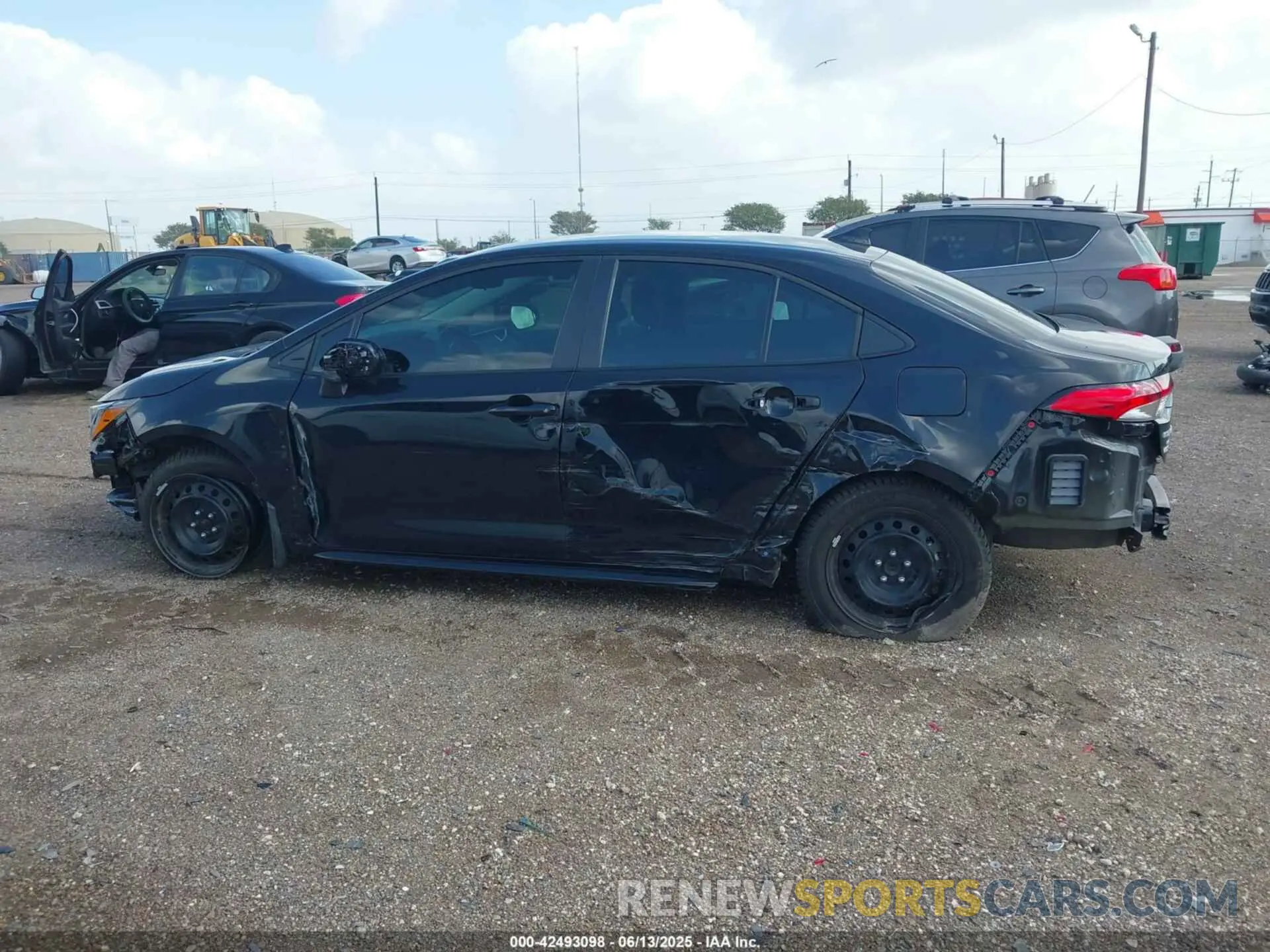 14 Photograph of a damaged car 5YFB4MDE7RP183684 TOYOTA COROLLA 2024