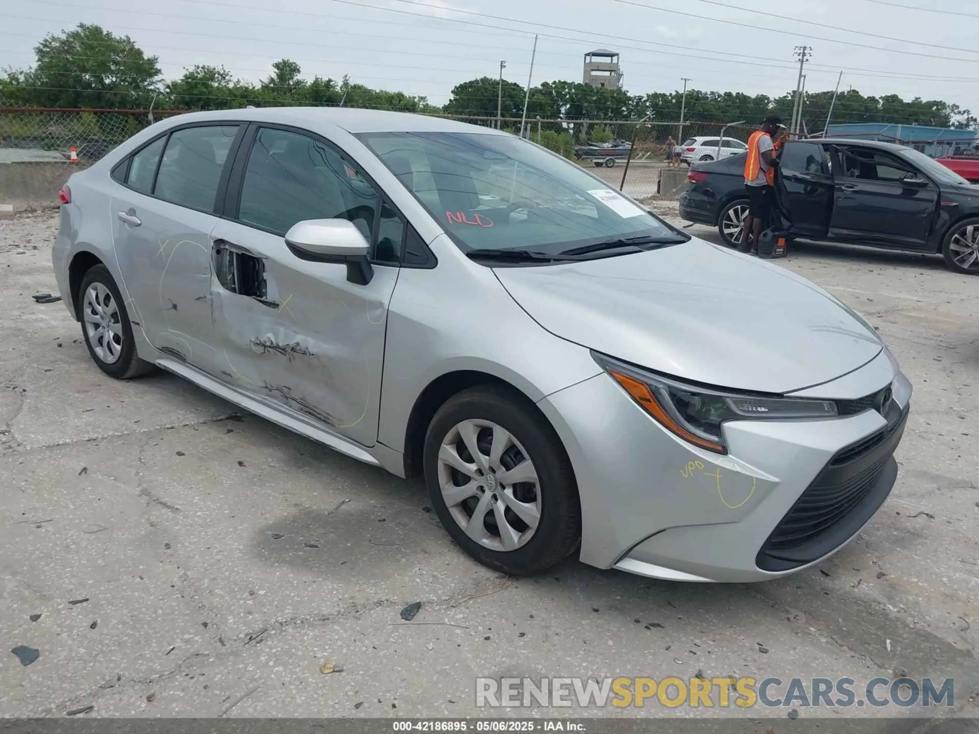 1 Photograph of a damaged car 5YFB4MDE7RP202413 TOYOTA COROLLA 2024
