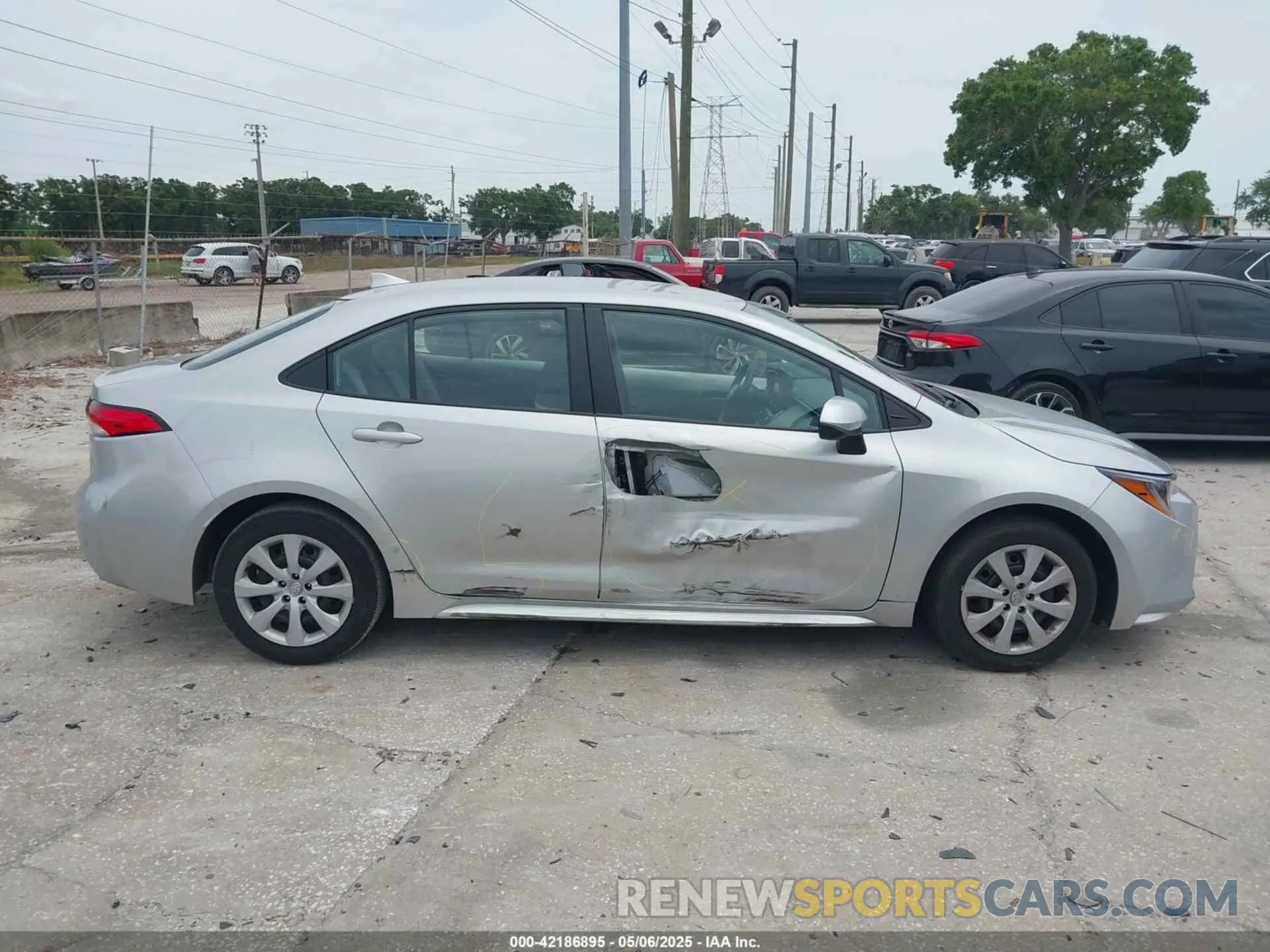 13 Photograph of a damaged car 5YFB4MDE7RP202413 TOYOTA COROLLA 2024