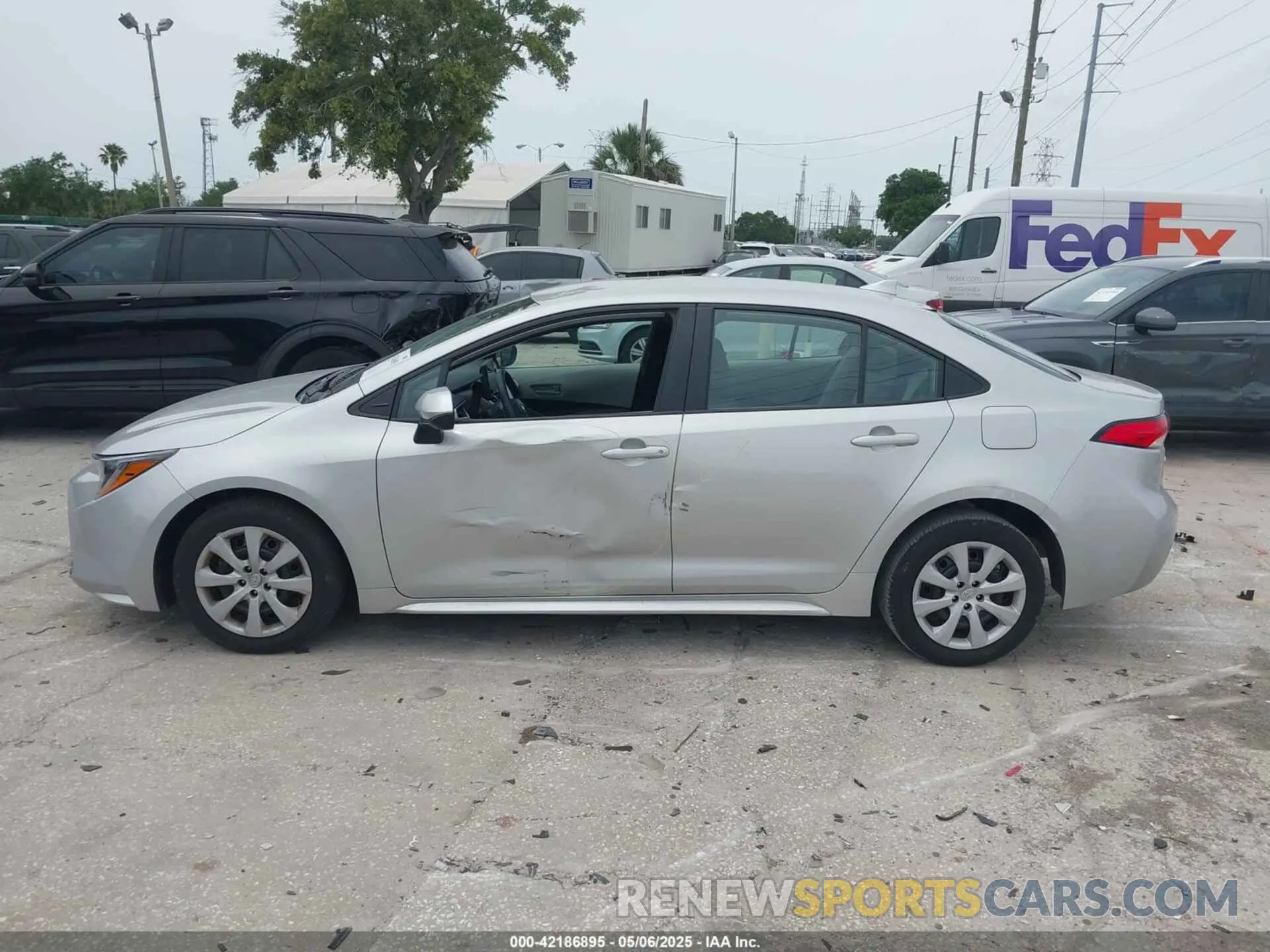 14 Photograph of a damaged car 5YFB4MDE7RP202413 TOYOTA COROLLA 2024