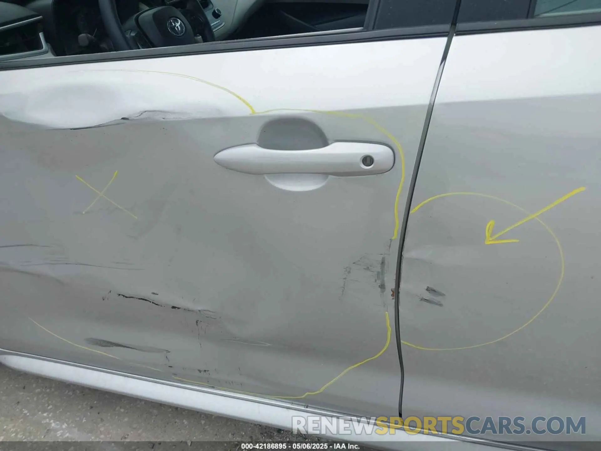 17 Photograph of a damaged car 5YFB4MDE7RP202413 TOYOTA COROLLA 2024