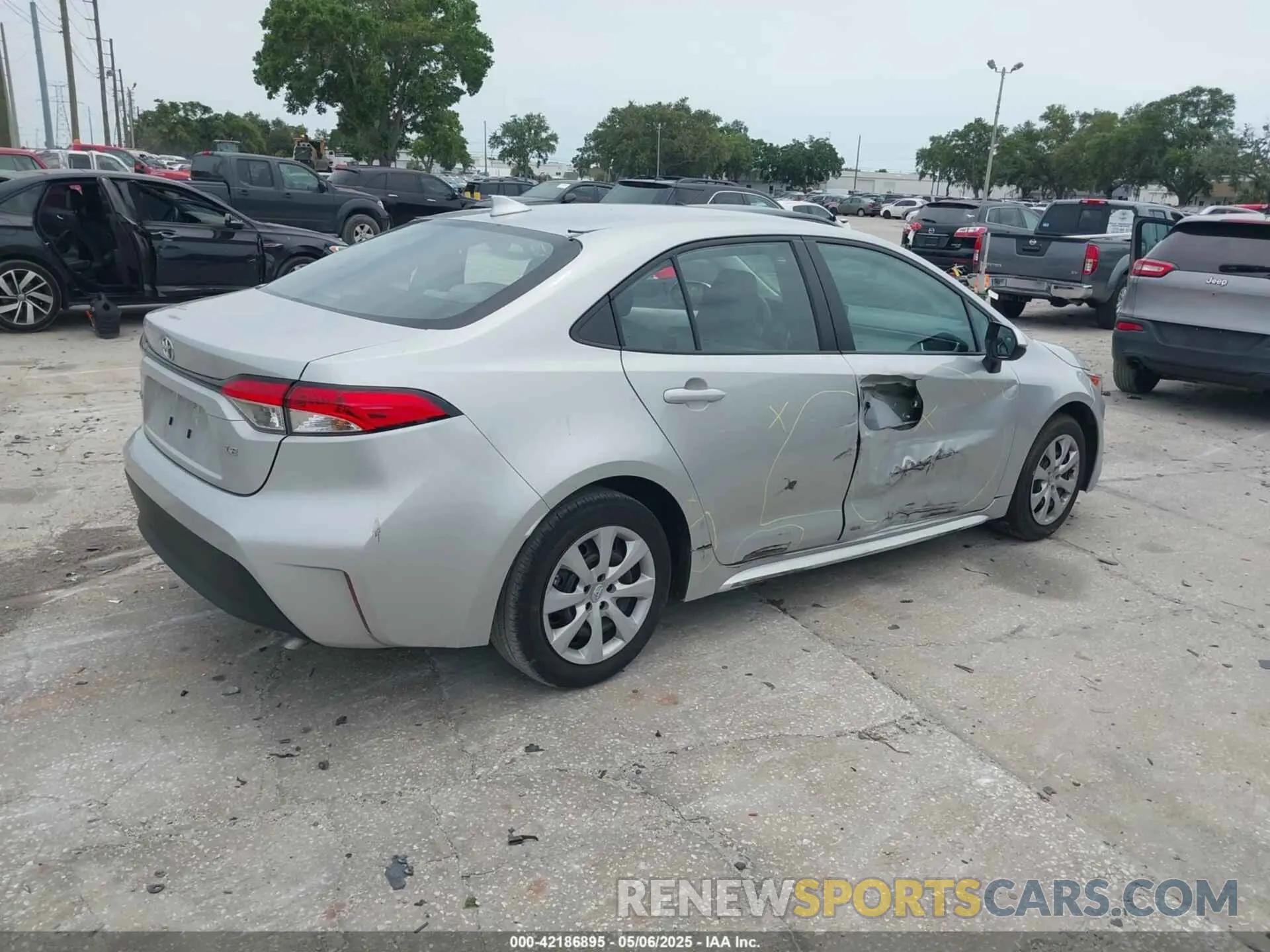 4 Photograph of a damaged car 5YFB4MDE7RP202413 TOYOTA COROLLA 2024