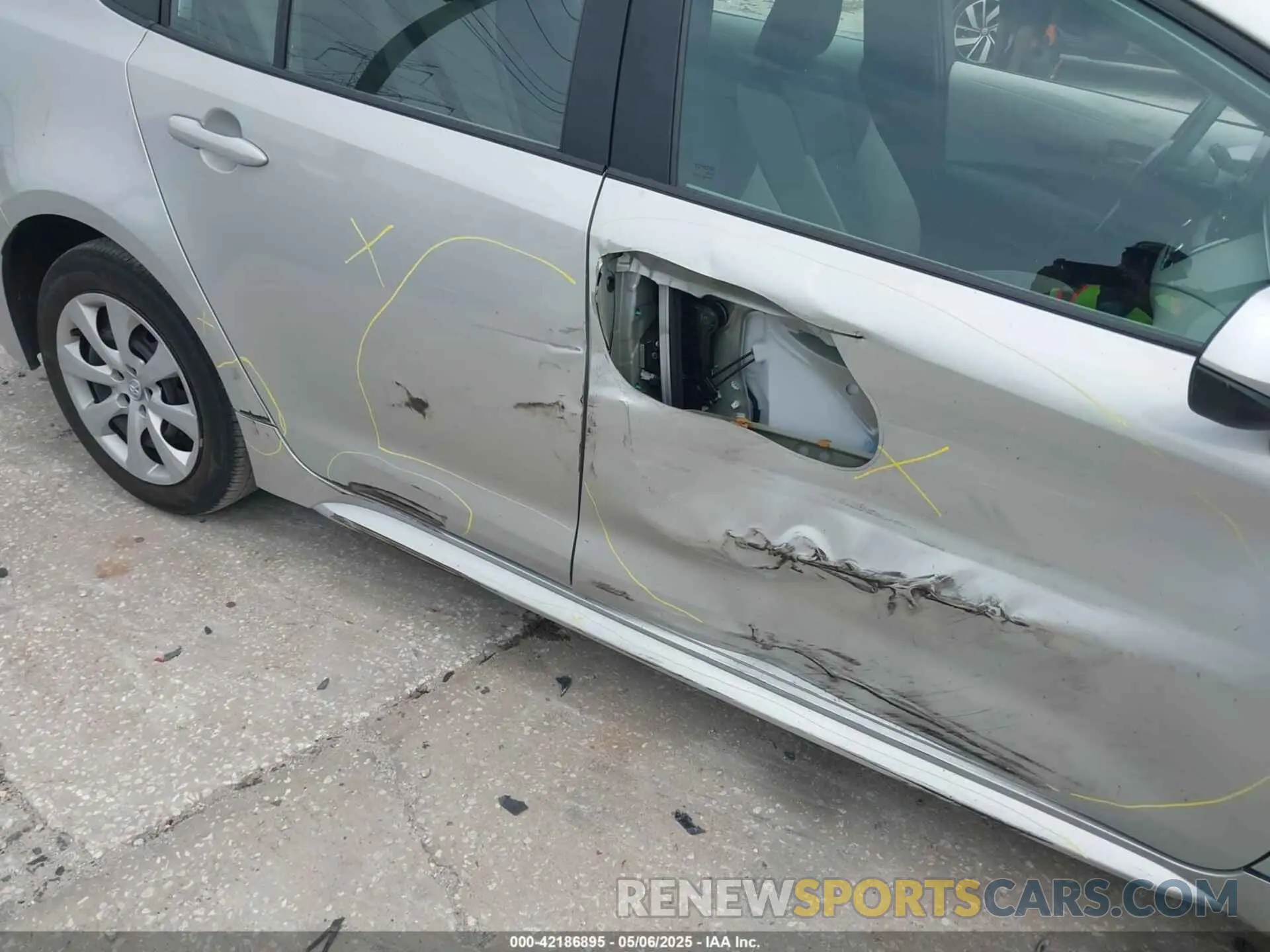 6 Photograph of a damaged car 5YFB4MDE7RP202413 TOYOTA COROLLA 2024