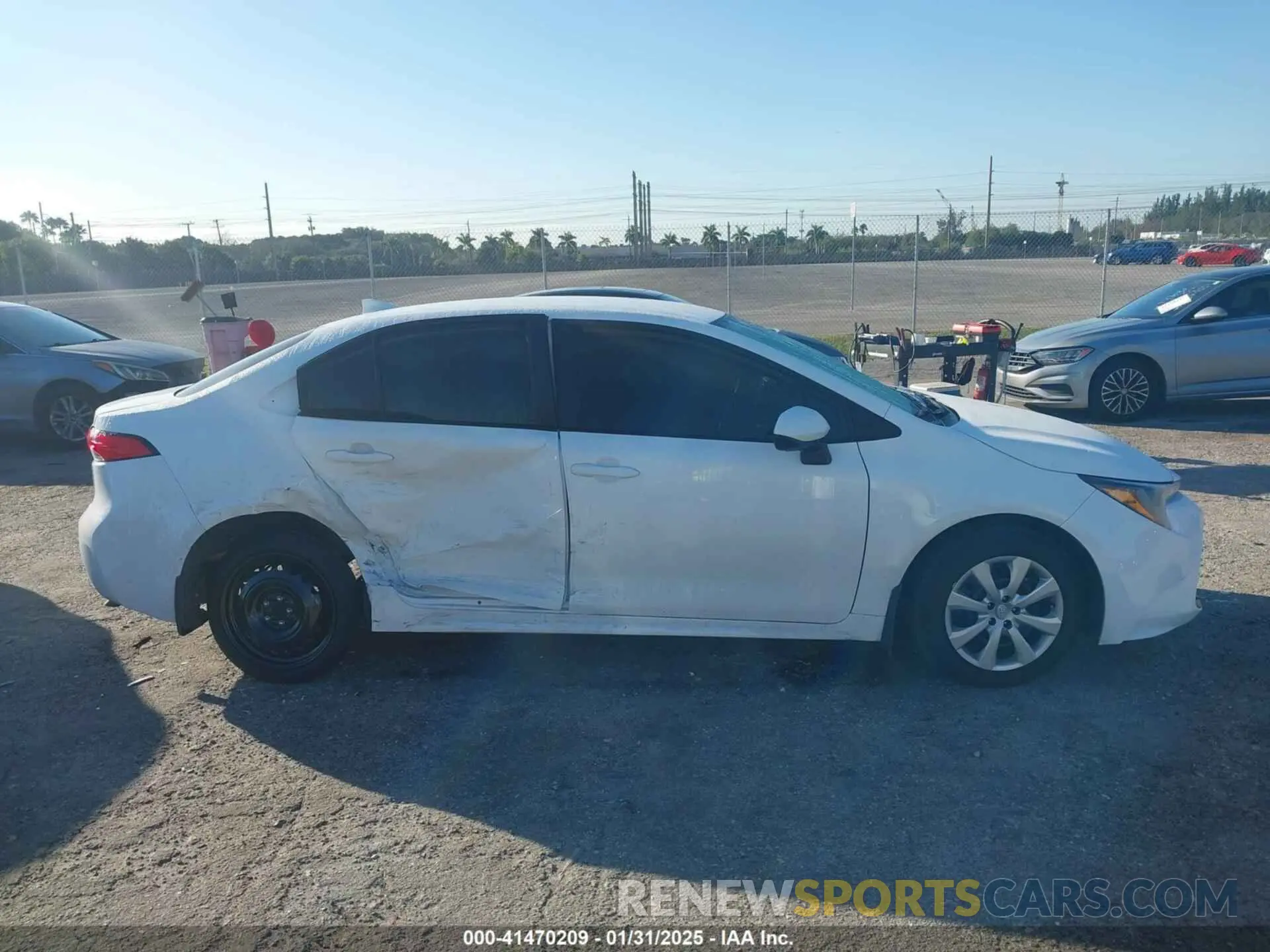 14 Photograph of a damaged car 5YFB4MDE7RP218014 TOYOTA COROLLA 2024