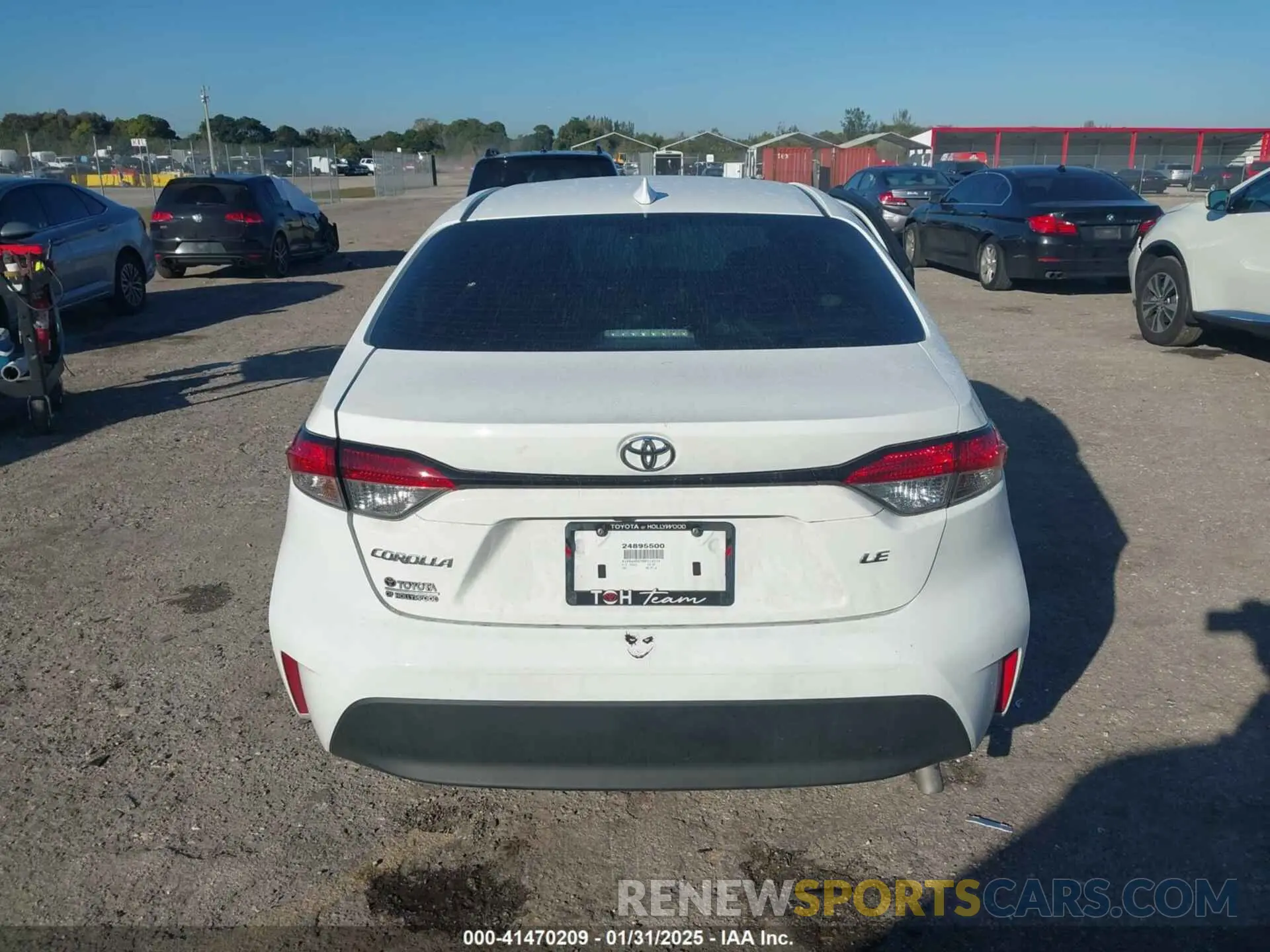 17 Photograph of a damaged car 5YFB4MDE7RP218014 TOYOTA COROLLA 2024