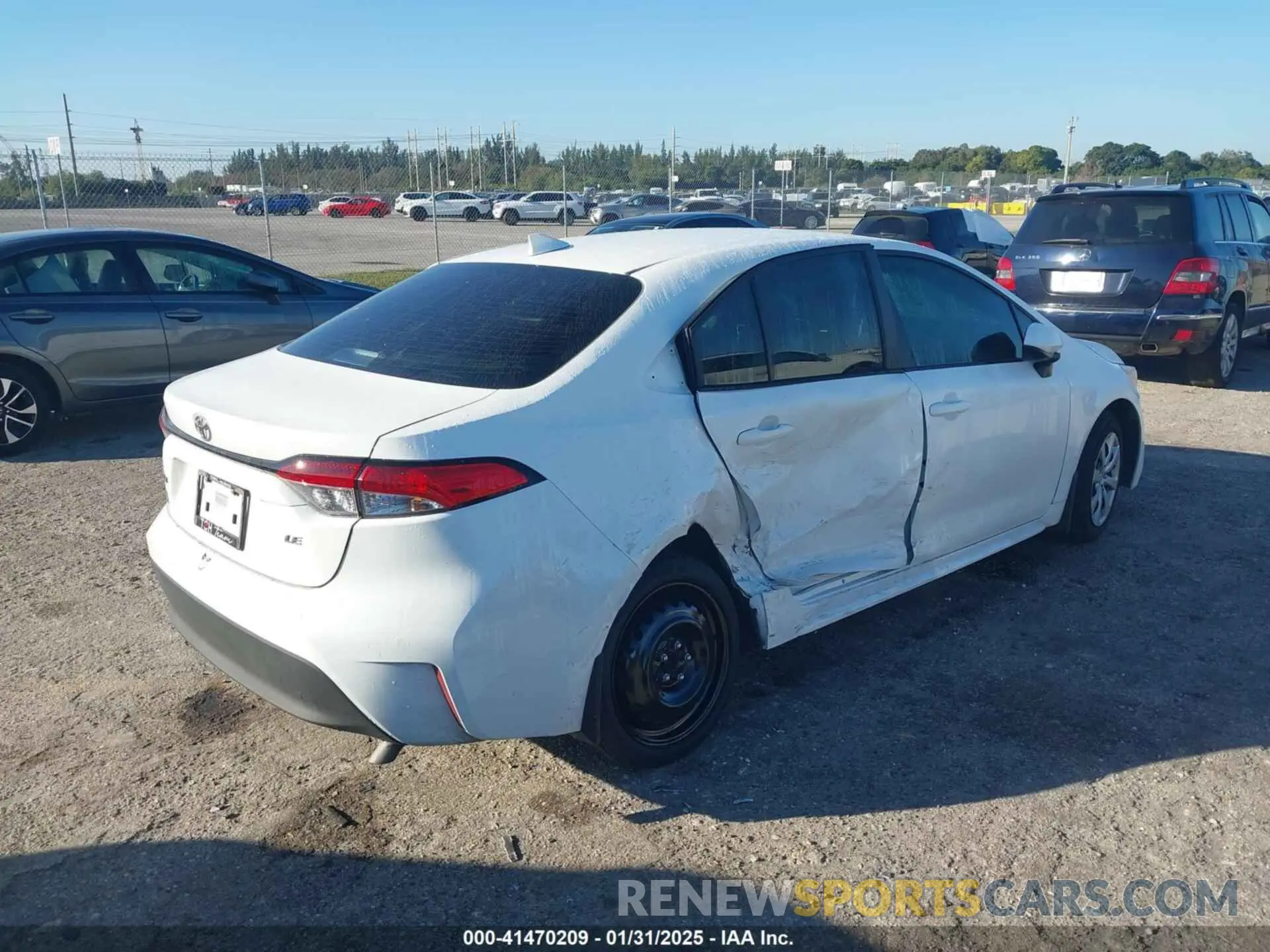 4 Photograph of a damaged car 5YFB4MDE7RP218014 TOYOTA COROLLA 2024