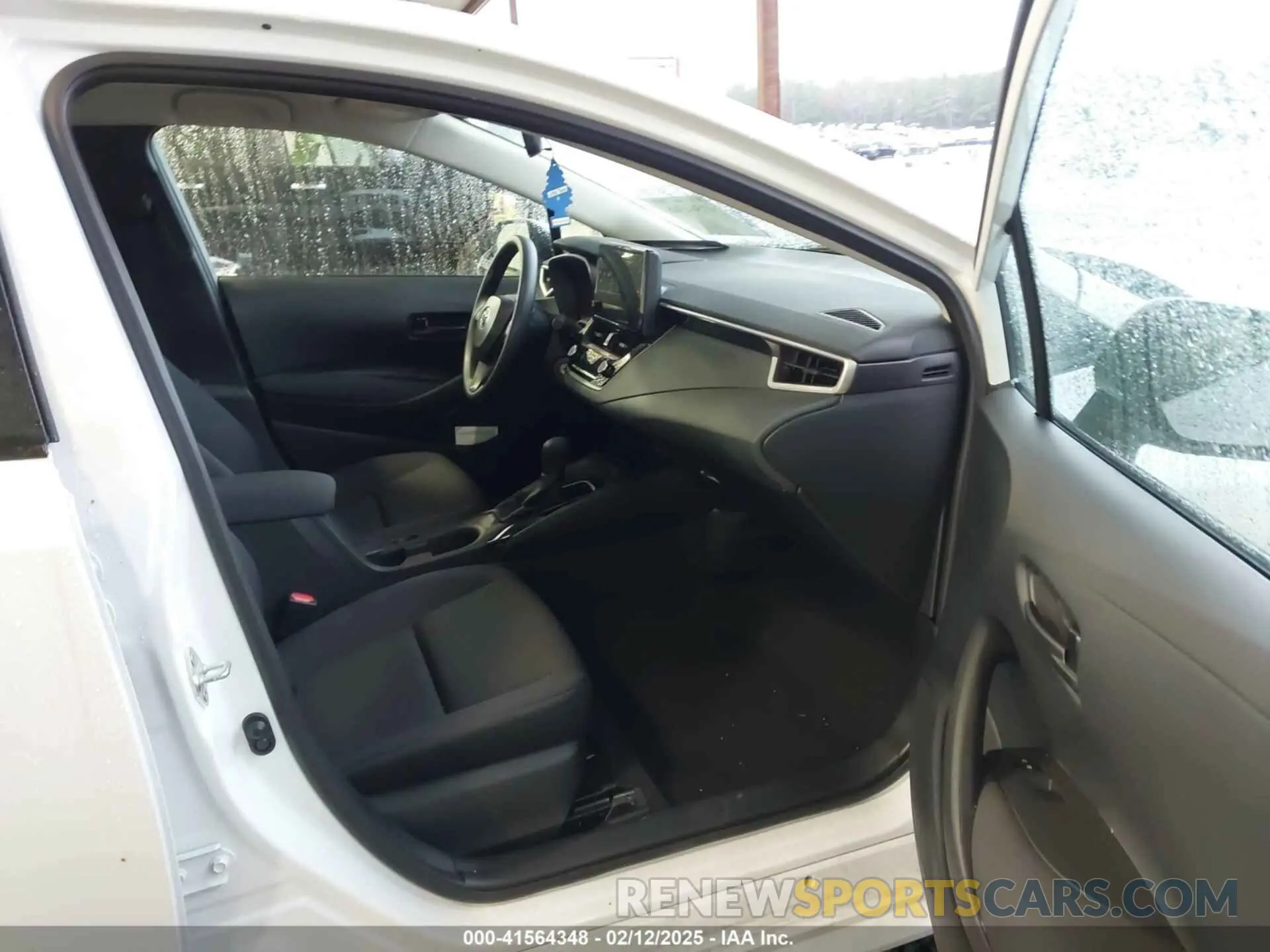 5 Photograph of a damaged car 5YFB4MDE7RP219907 TOYOTA COROLLA 2024