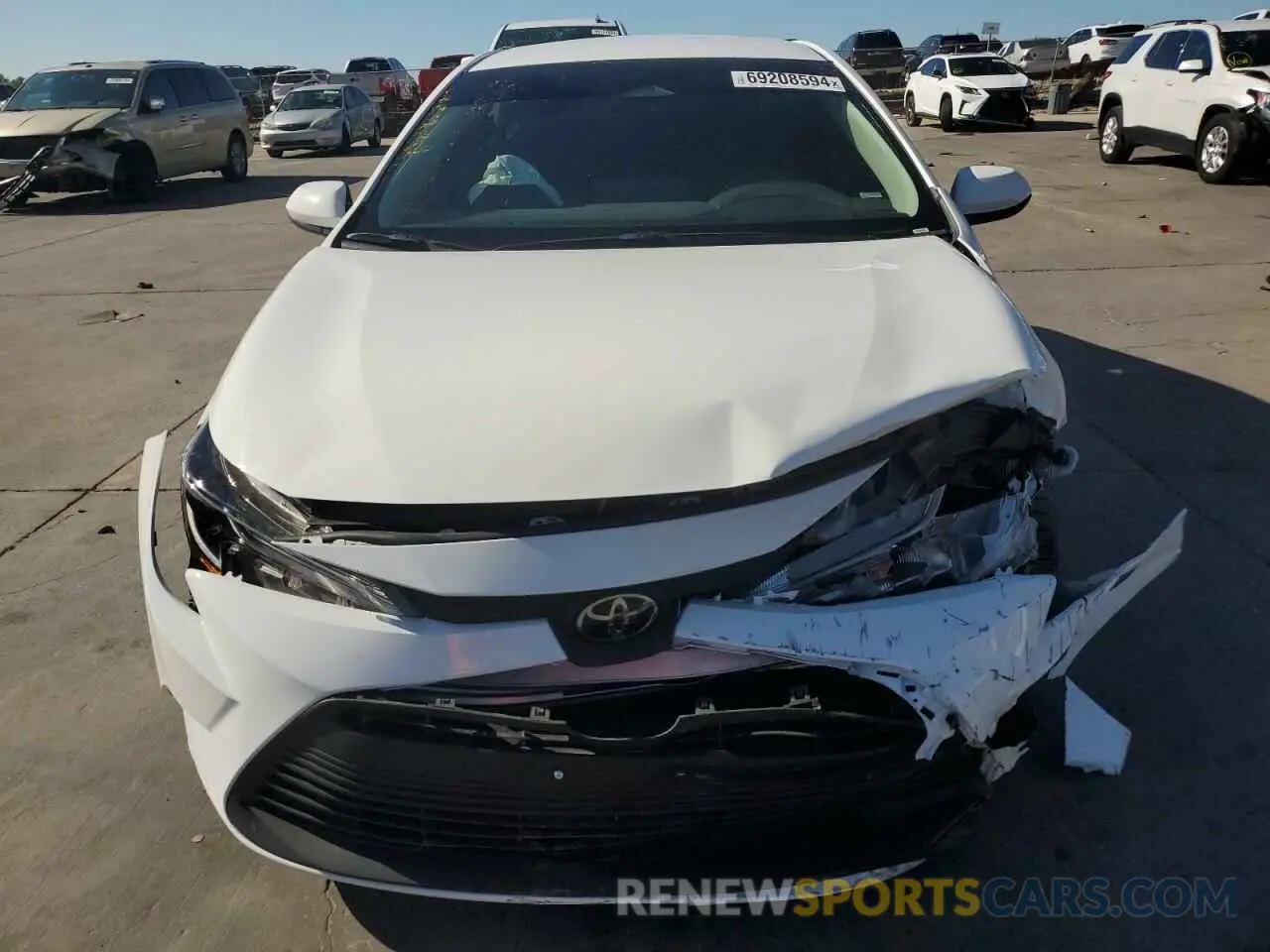 5 Photograph of a damaged car 5YFB4MDE8RP086882 TOYOTA COROLLA 2024