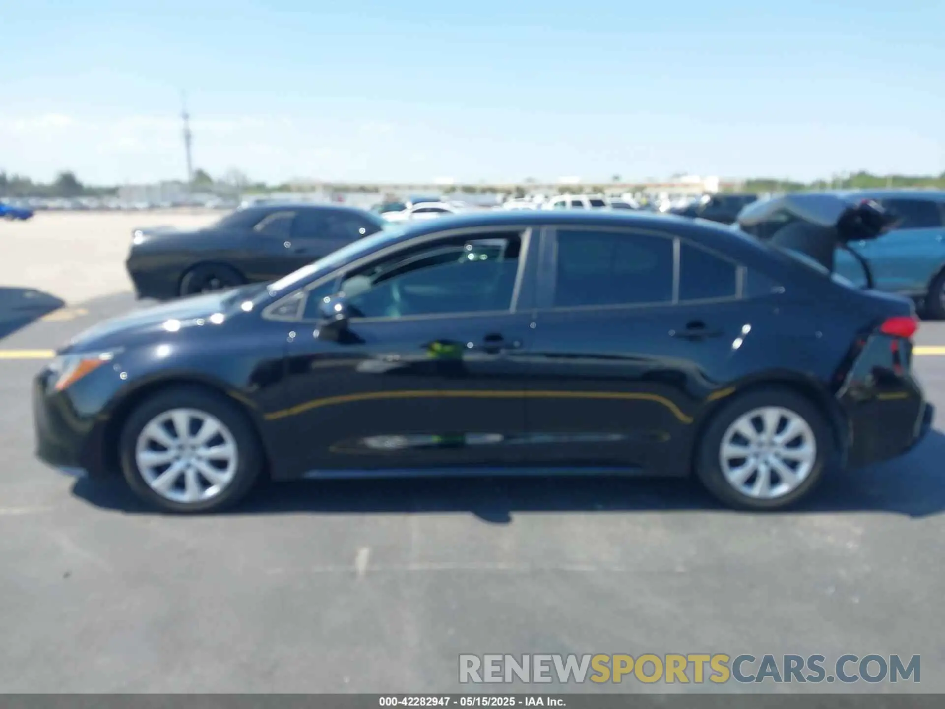14 Photograph of a damaged car 5YFB4MDE8RP131397 TOYOTA COROLLA 2024