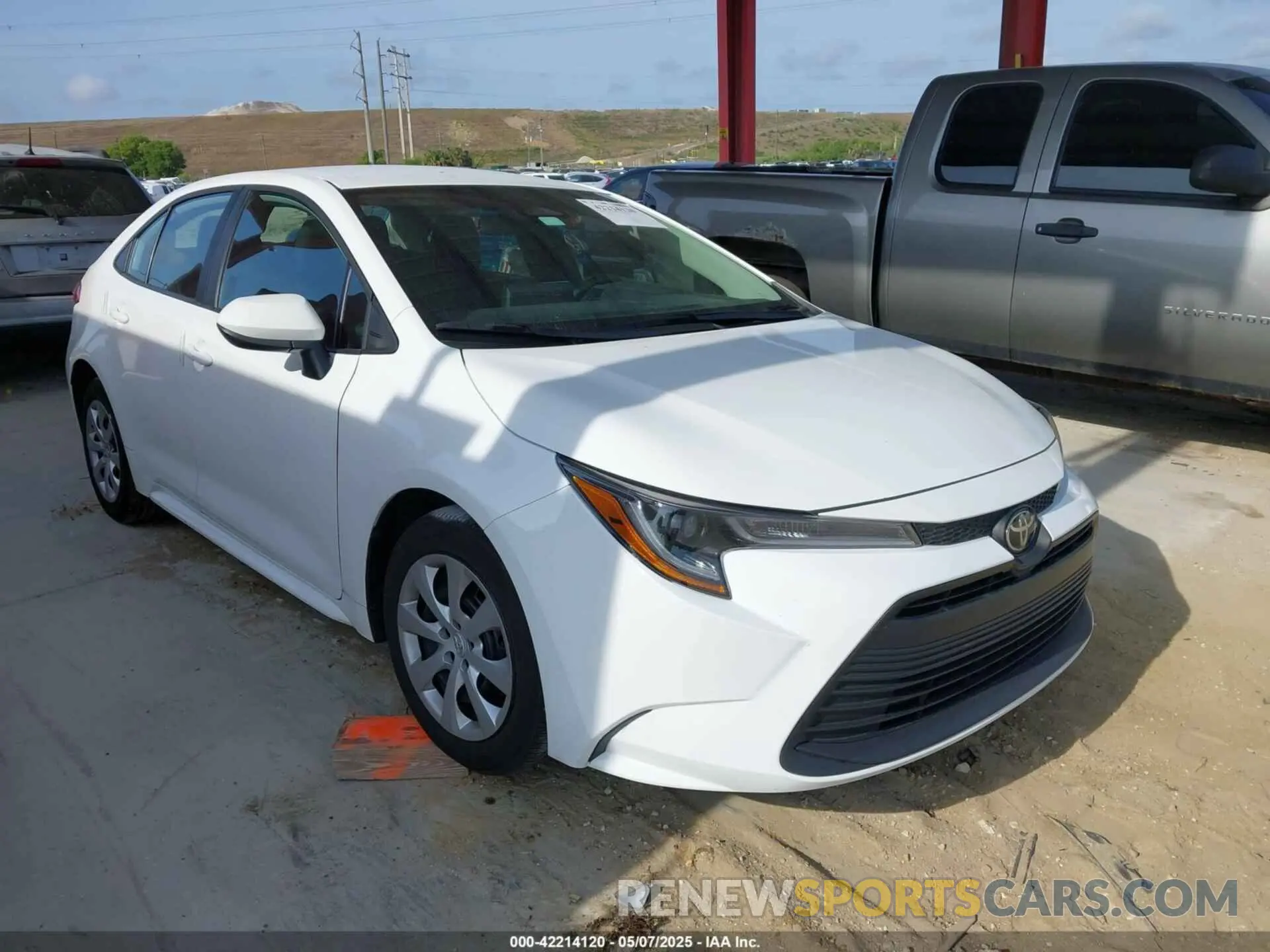 1 Photograph of a damaged car 5YFB4MDE8RP131836 TOYOTA COROLLA 2024