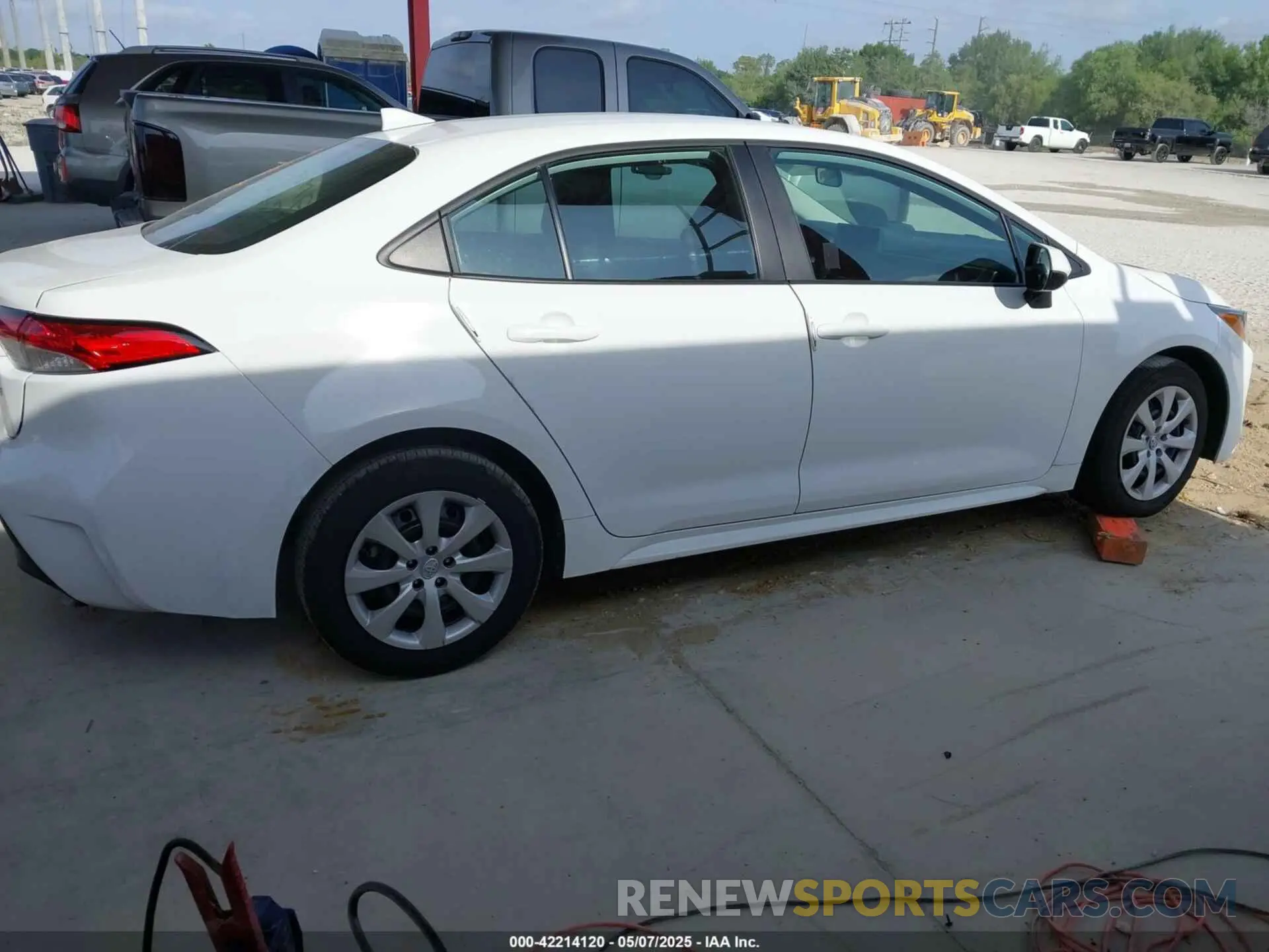 13 Photograph of a damaged car 5YFB4MDE8RP131836 TOYOTA COROLLA 2024