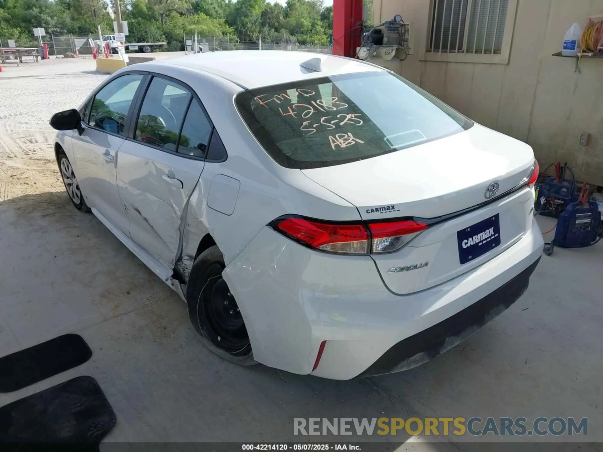 3 Photograph of a damaged car 5YFB4MDE8RP131836 TOYOTA COROLLA 2024