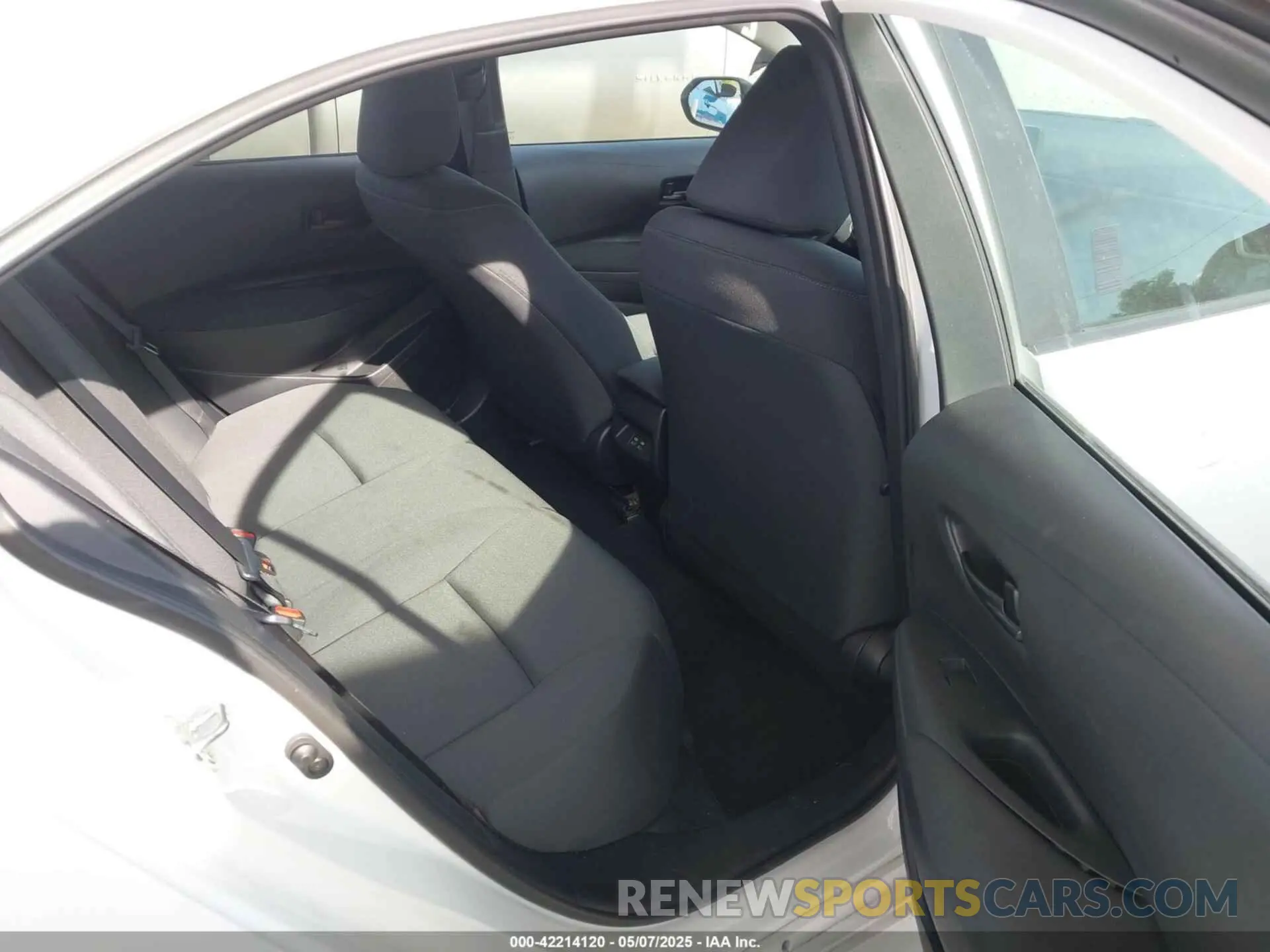 8 Photograph of a damaged car 5YFB4MDE8RP131836 TOYOTA COROLLA 2024