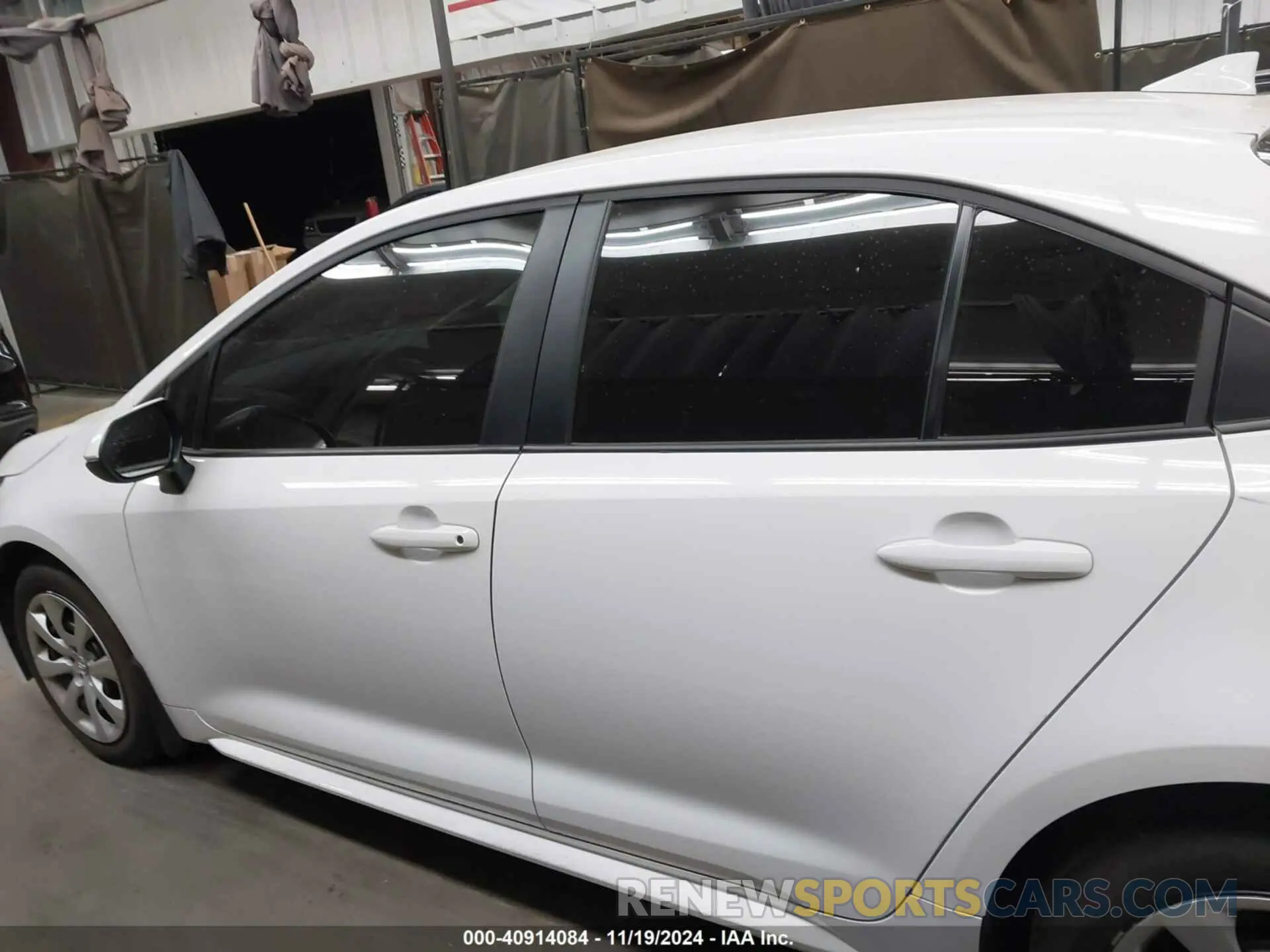 14 Photograph of a damaged car 5YFB4MDE8RP148670 TOYOTA COROLLA 2024