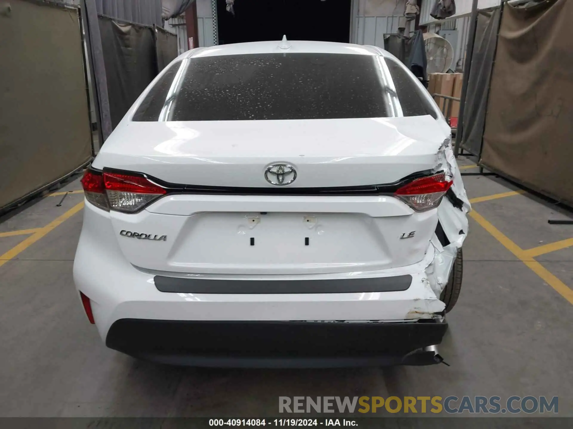 16 Photograph of a damaged car 5YFB4MDE8RP148670 TOYOTA COROLLA 2024