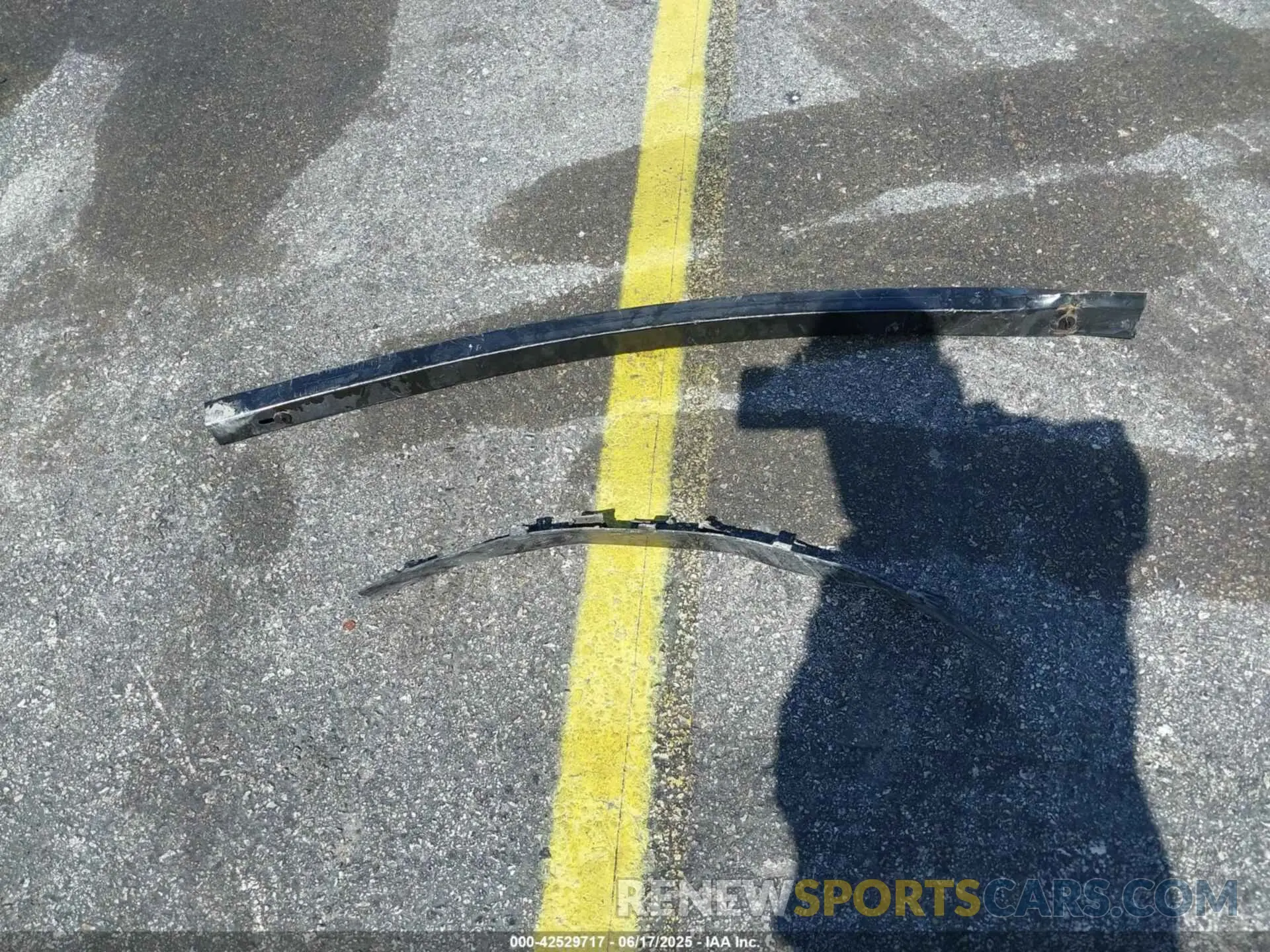 11 Photograph of a damaged car 5YFB4MDE8RP167199 TOYOTA COROLLA 2024