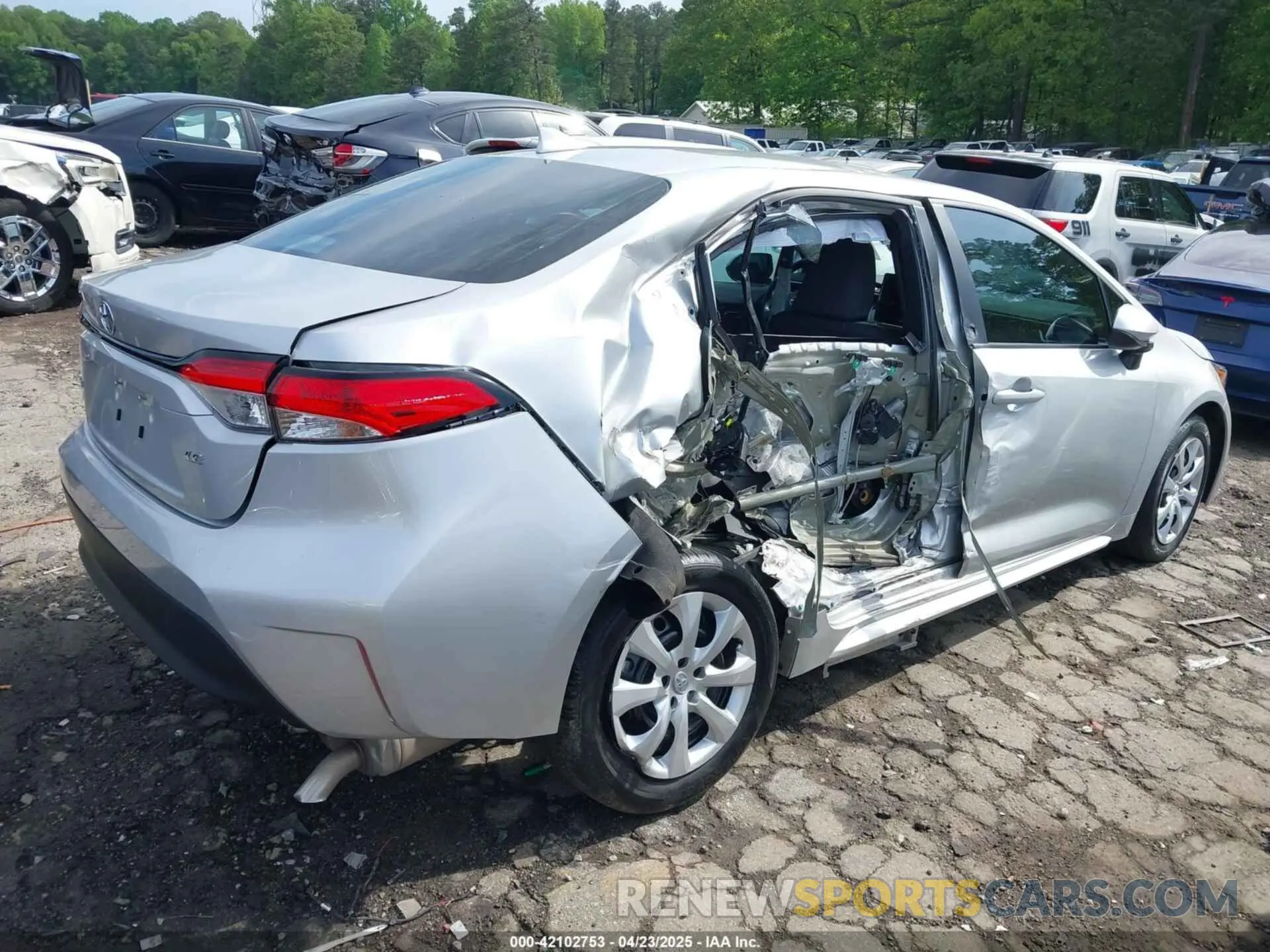 4 Photograph of a damaged car 5YFB4MDE8RP170720 TOYOTA COROLLA 2024