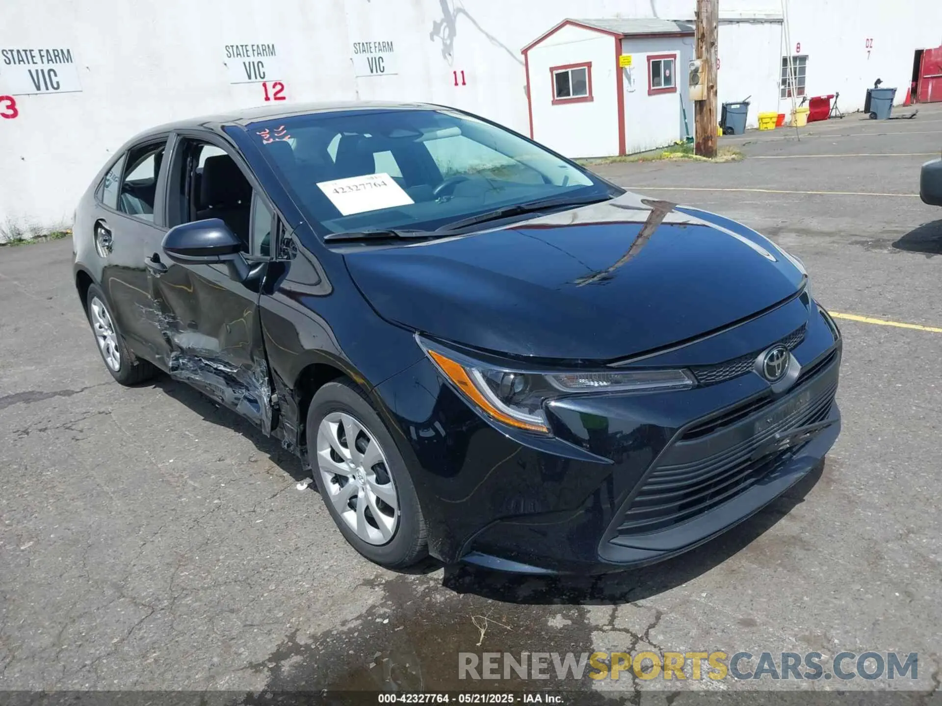 1 Photograph of a damaged car 5YFB4MDE8RP177716 TOYOTA COROLLA 2024