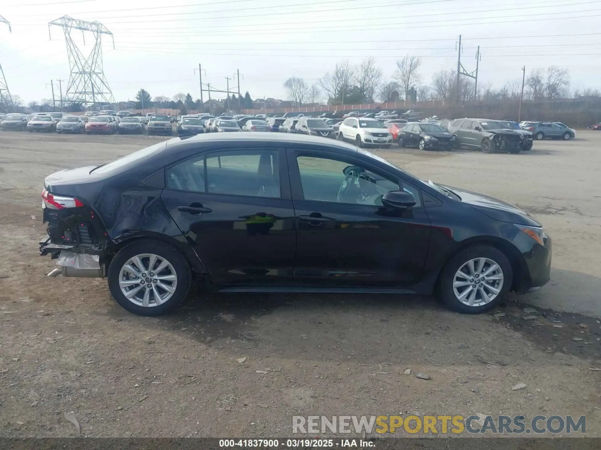 19 Photograph of a damaged car 5YFB4MDE8RP201772 TOYOTA COROLLA 2024