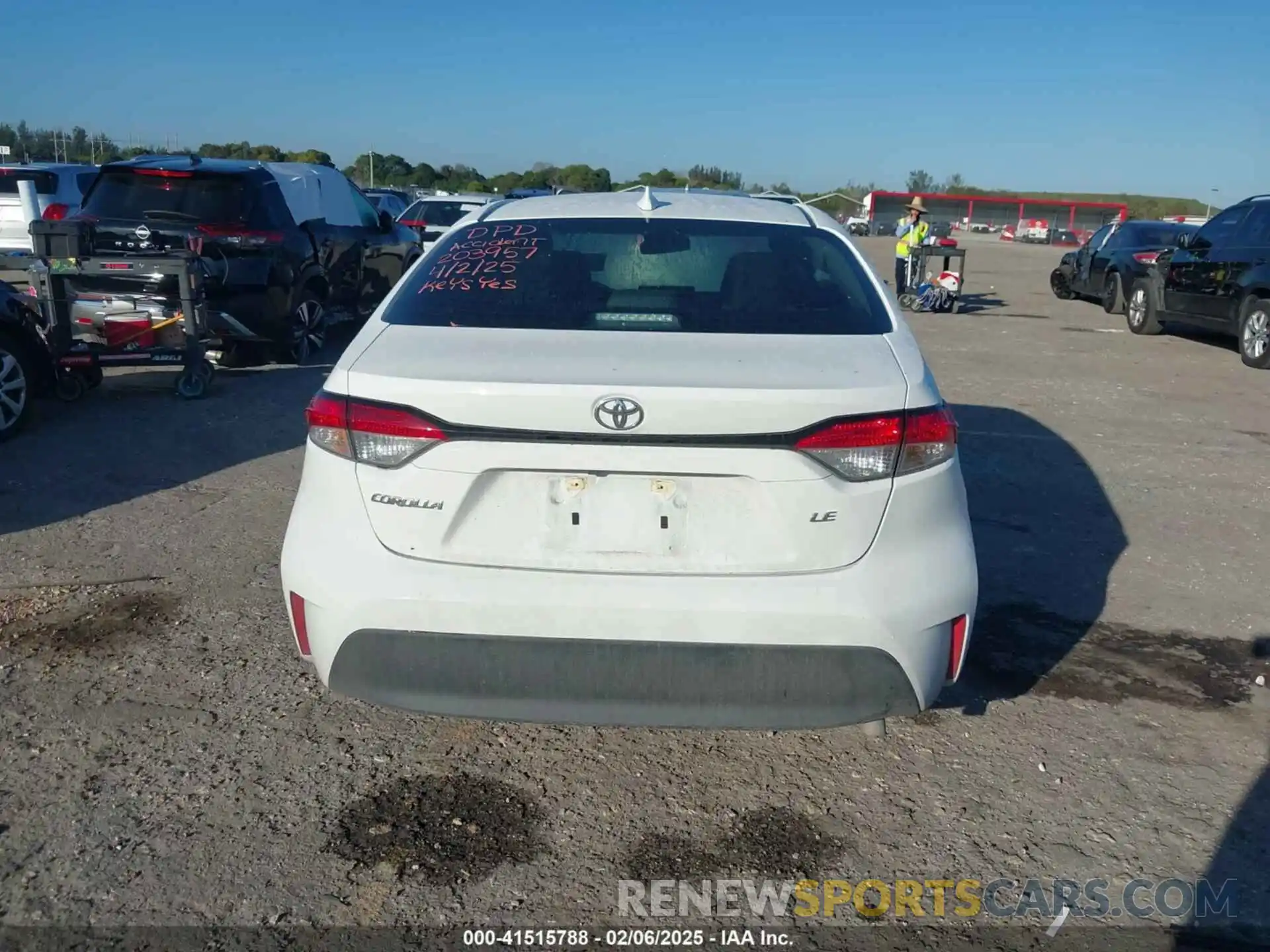 16 Photograph of a damaged car 5YFB4MDE8RP203957 TOYOTA COROLLA 2024