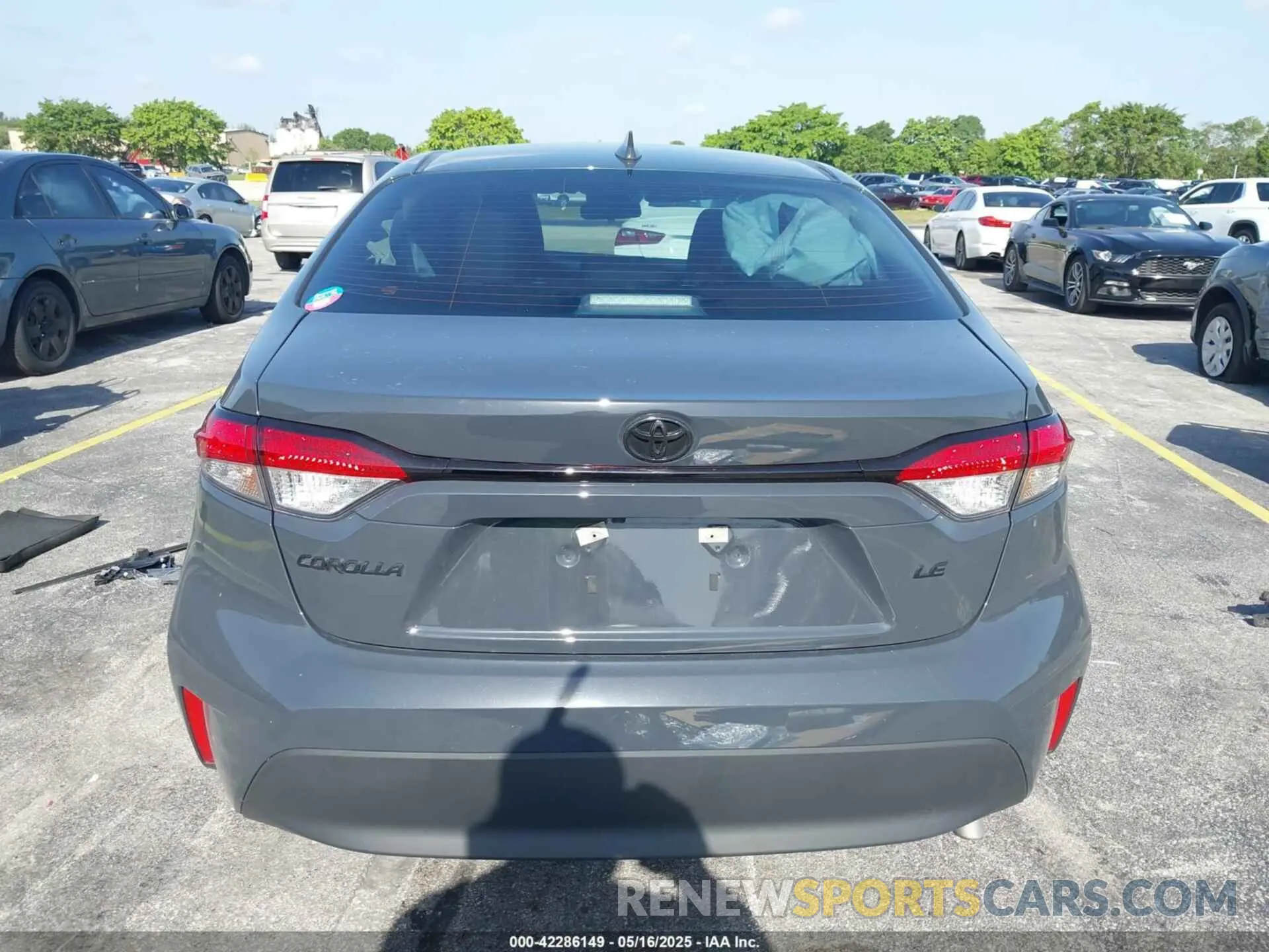 17 Photograph of a damaged car 5YFB4MDE8RP207183 TOYOTA COROLLA 2024