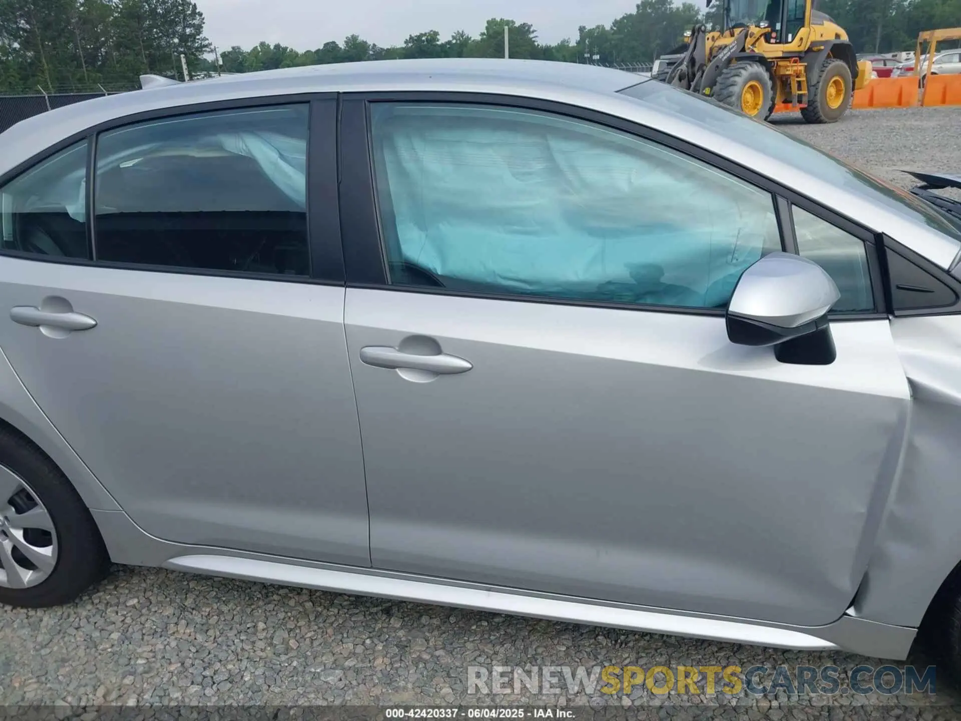 13 Photograph of a damaged car 5YFB4MDE9RP100093 TOYOTA COROLLA 2024