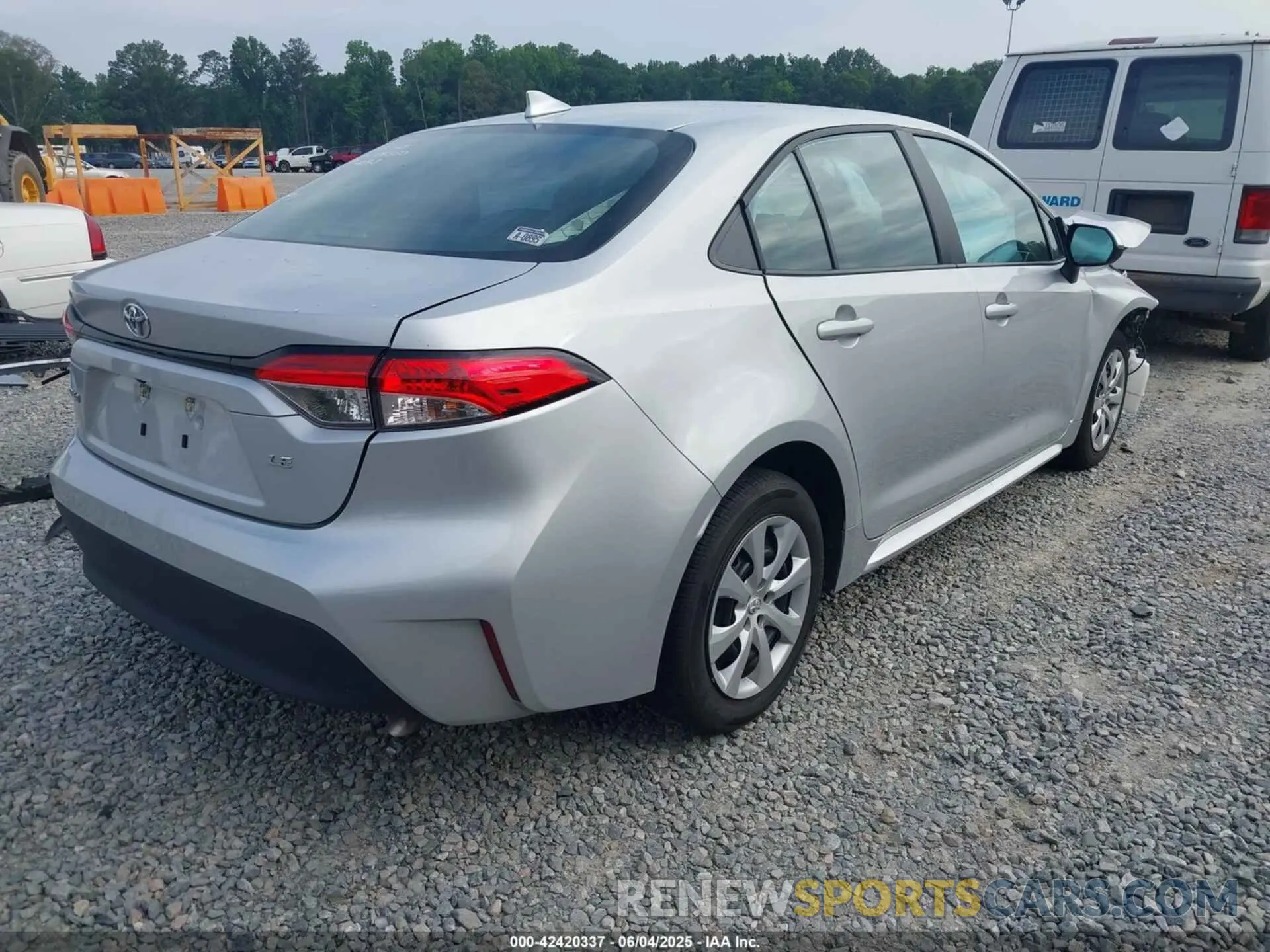 4 Photograph of a damaged car 5YFB4MDE9RP100093 TOYOTA COROLLA 2024