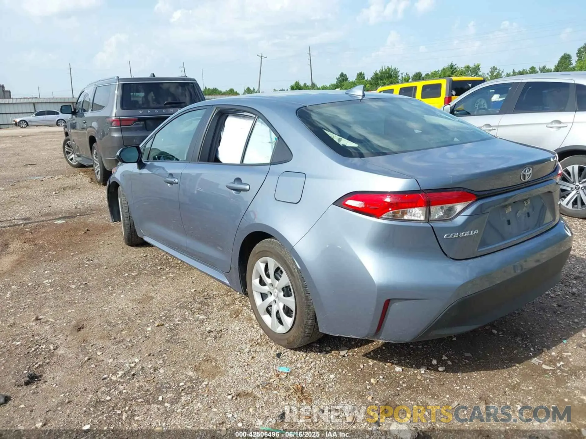 3 Photograph of a damaged car 5YFB4MDE9RP106945 TOYOTA COROLLA 2024