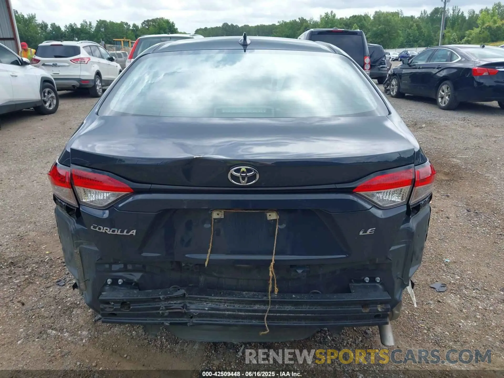 17 Photograph of a damaged car 5YFB4MDE9RP132154 TOYOTA COROLLA 2024