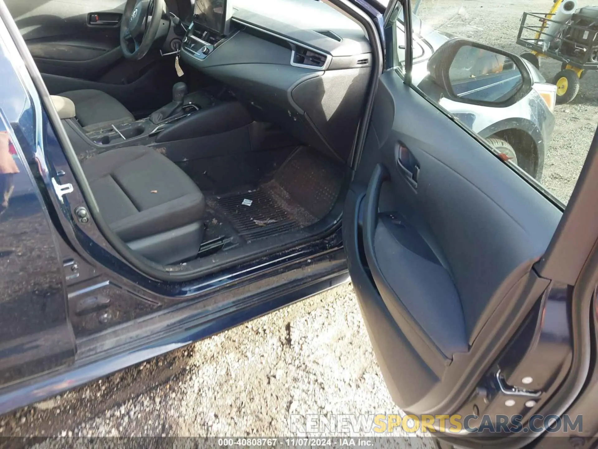 5 Photograph of a damaged car 5YFB4MDE9RP136026 TOYOTA COROLLA 2024