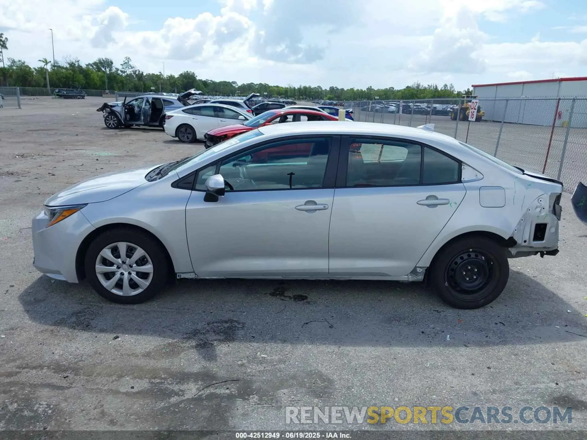 15 Photograph of a damaged car 5YFB4MDE9RP156180 TOYOTA COROLLA 2024