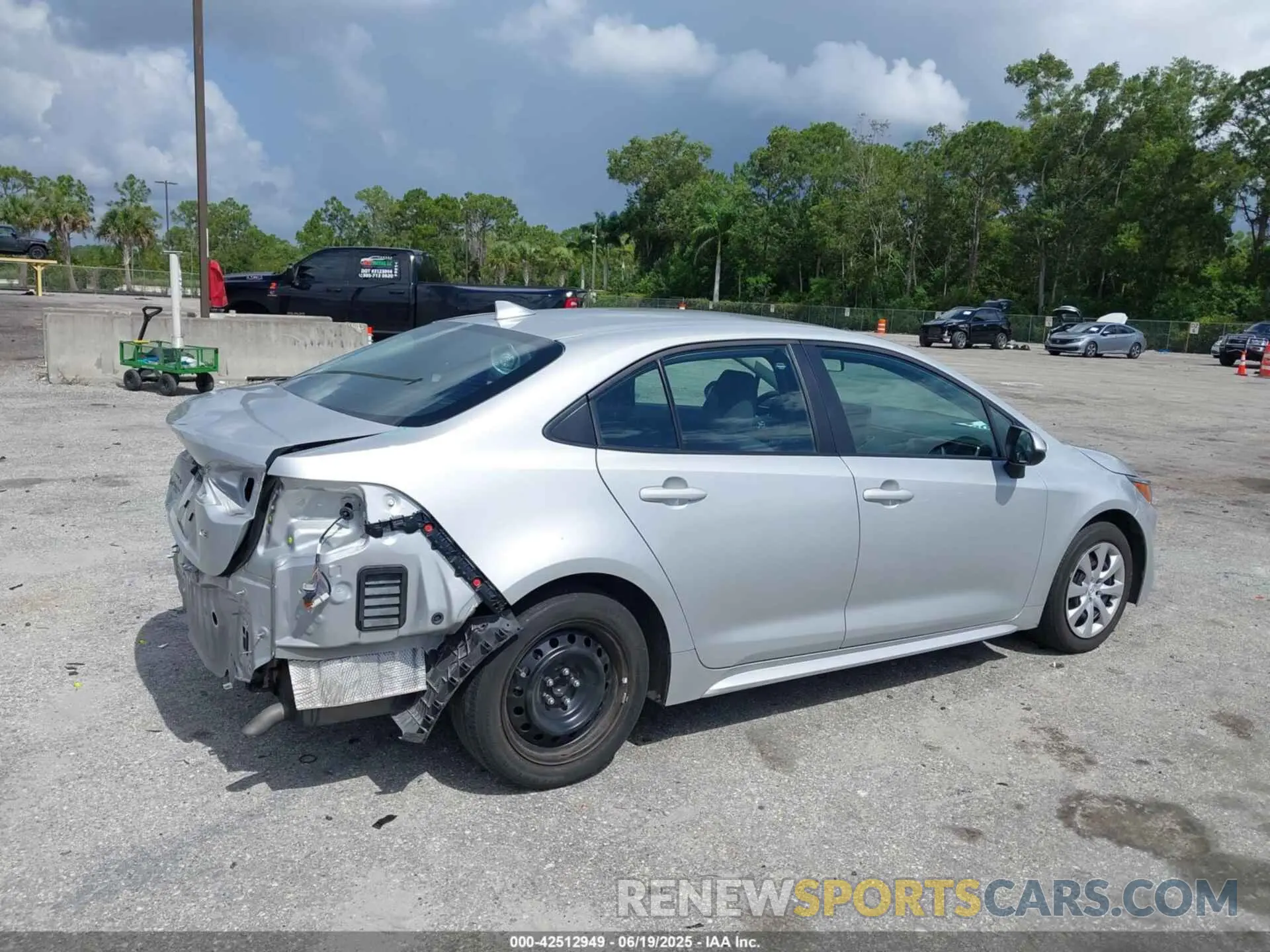 6 Photograph of a damaged car 5YFB4MDE9RP156180 TOYOTA COROLLA 2024
