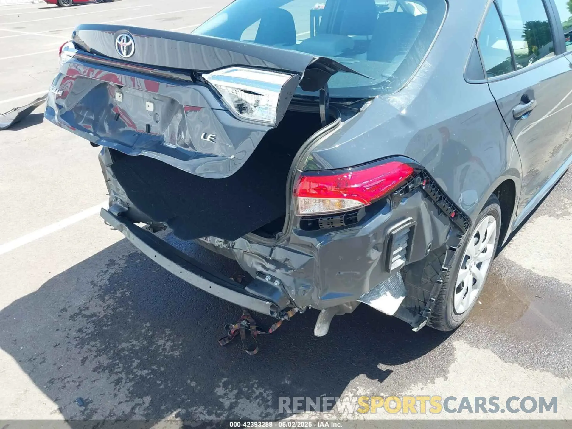 19 Photograph of a damaged car 5YFB4MDE9RP159838 TOYOTA COROLLA 2024