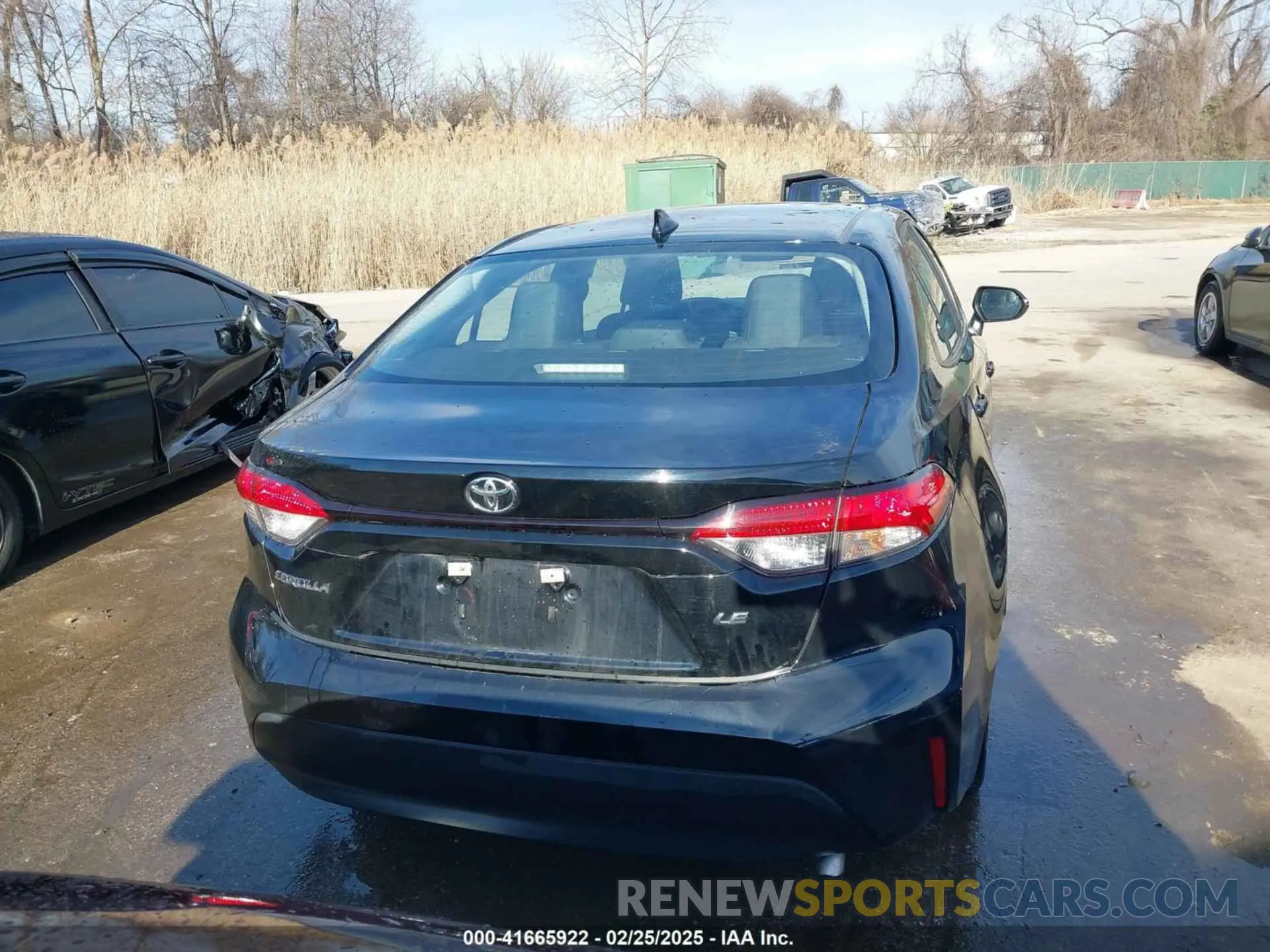 17 Photograph of a damaged car 5YFB4MDE9RP210867 TOYOTA COROLLA 2024