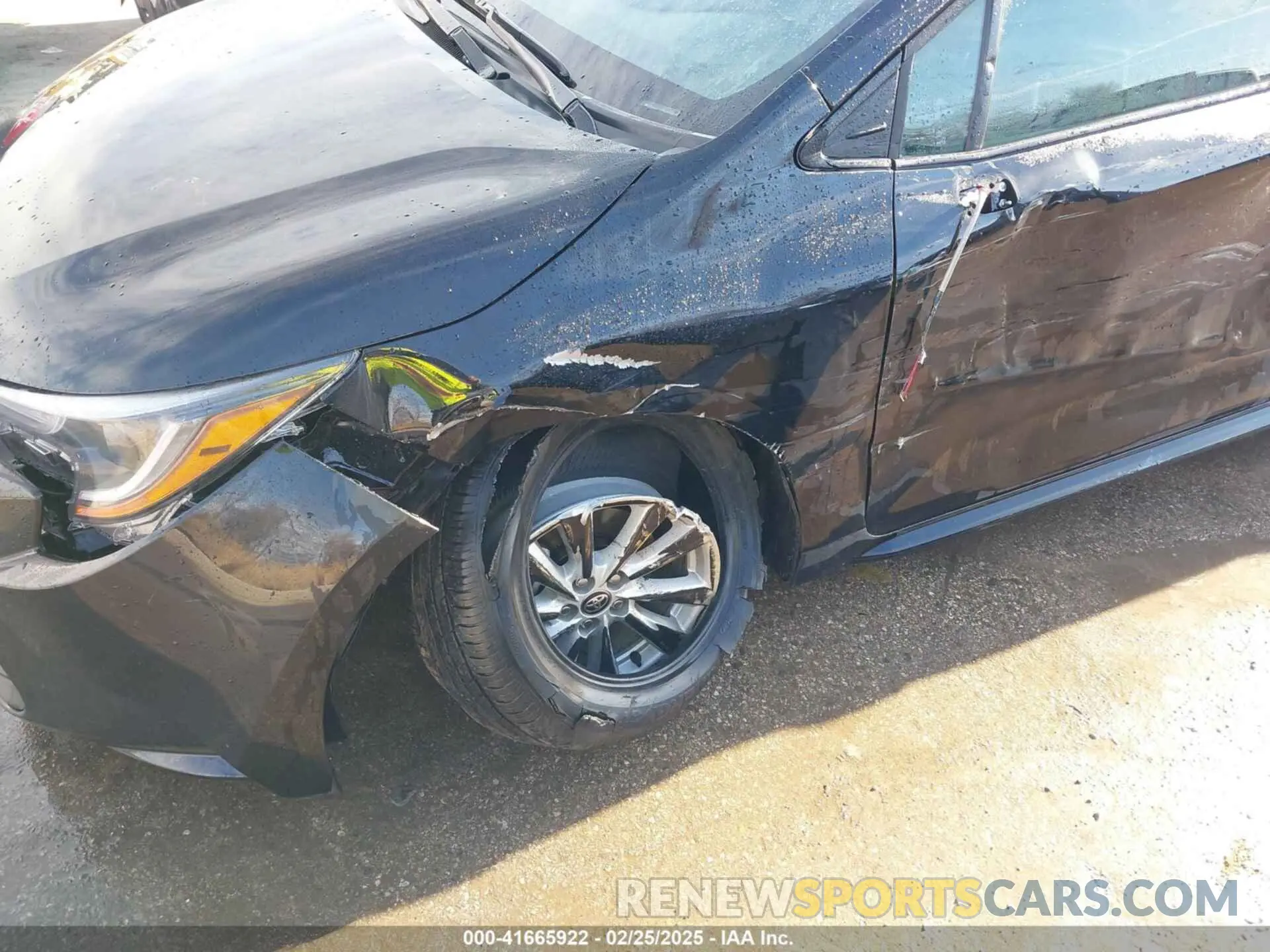 18 Photograph of a damaged car 5YFB4MDE9RP210867 TOYOTA COROLLA 2024