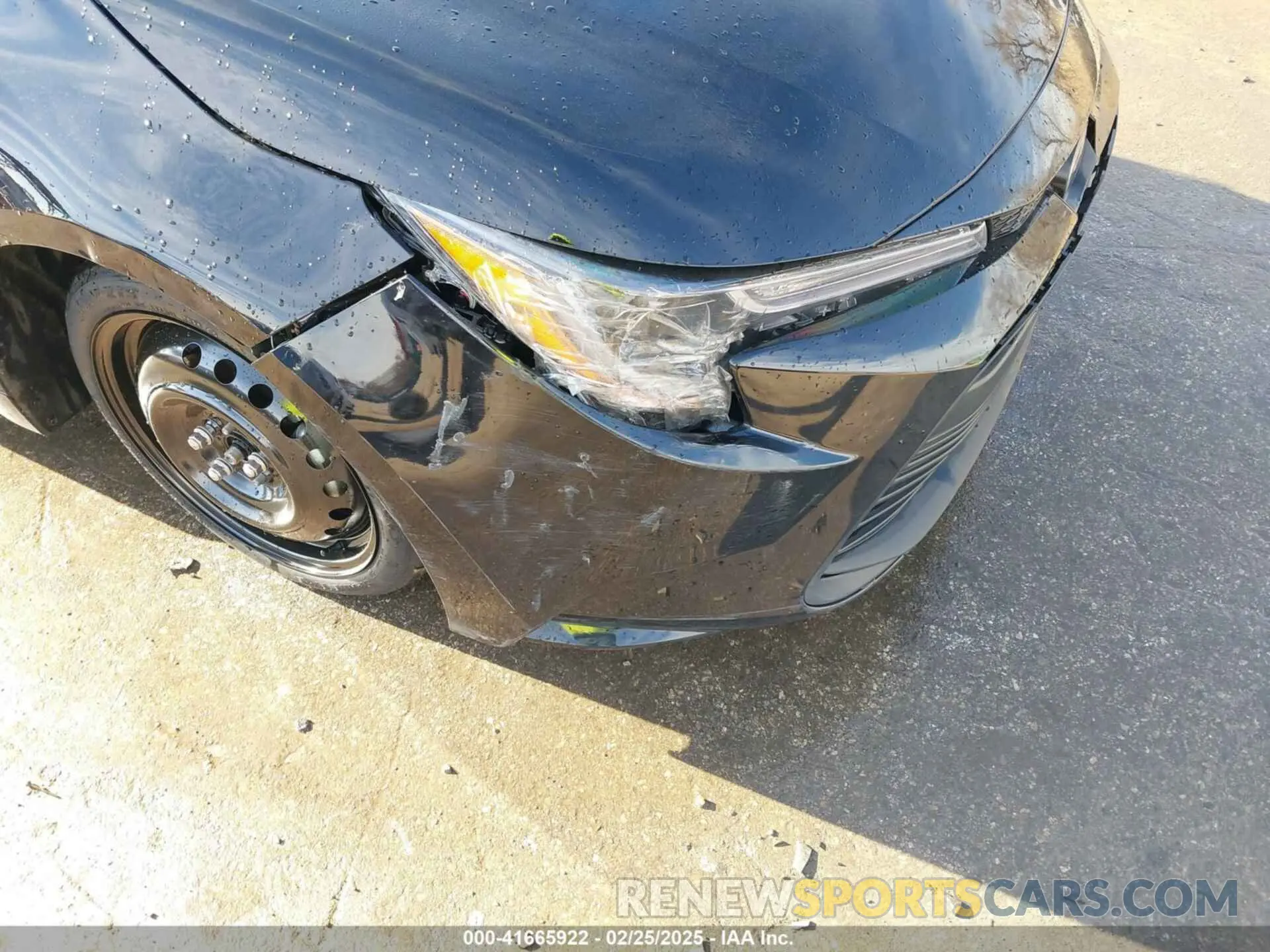 19 Photograph of a damaged car 5YFB4MDE9RP210867 TOYOTA COROLLA 2024
