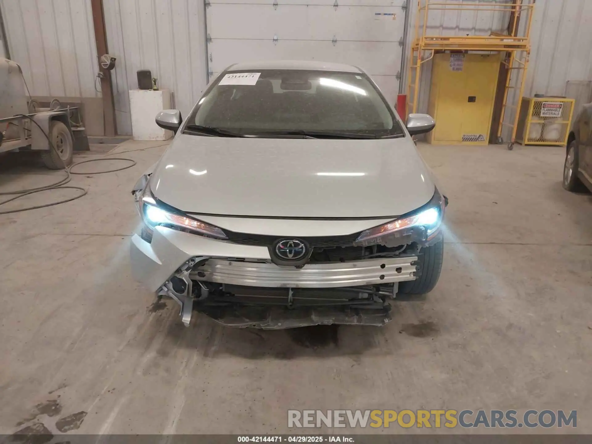 12 Photograph of a damaged car 5YFB4MDEXRP088942 TOYOTA COROLLA 2024