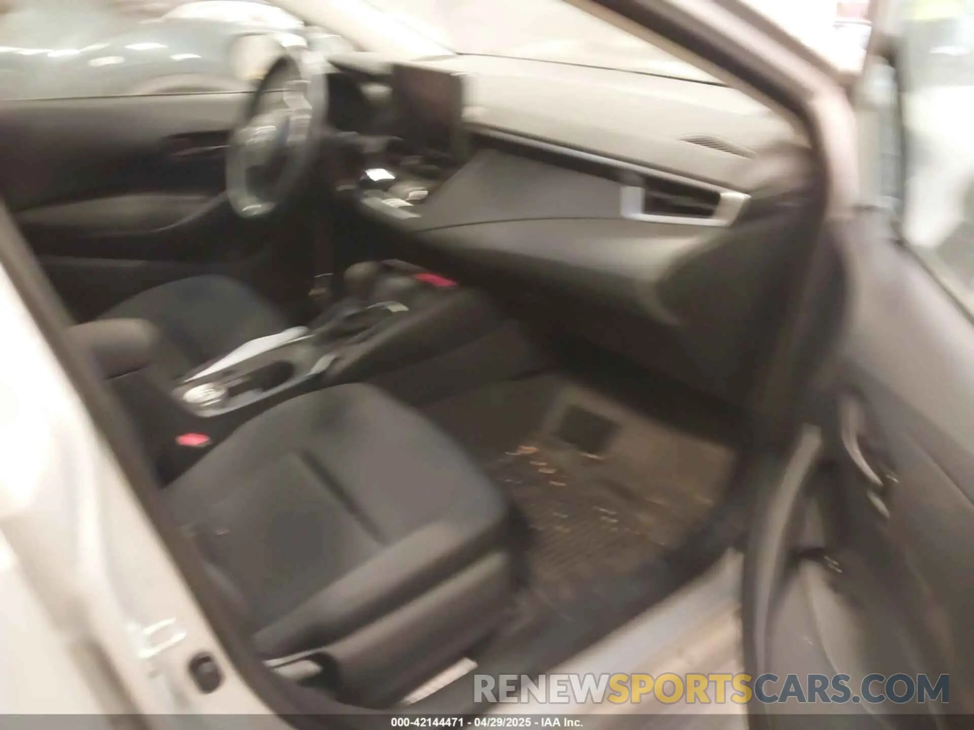 5 Photograph of a damaged car 5YFB4MDEXRP088942 TOYOTA COROLLA 2024