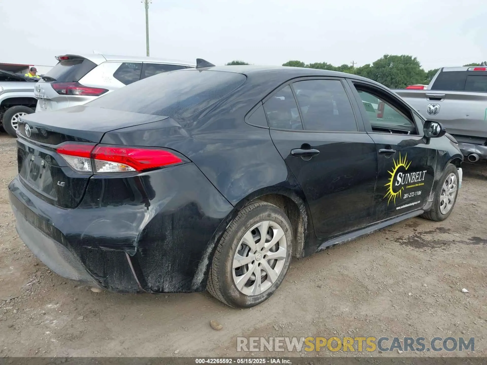 4 Photograph of a damaged car 5YFB4MDEXRP121017 TOYOTA COROLLA 2024