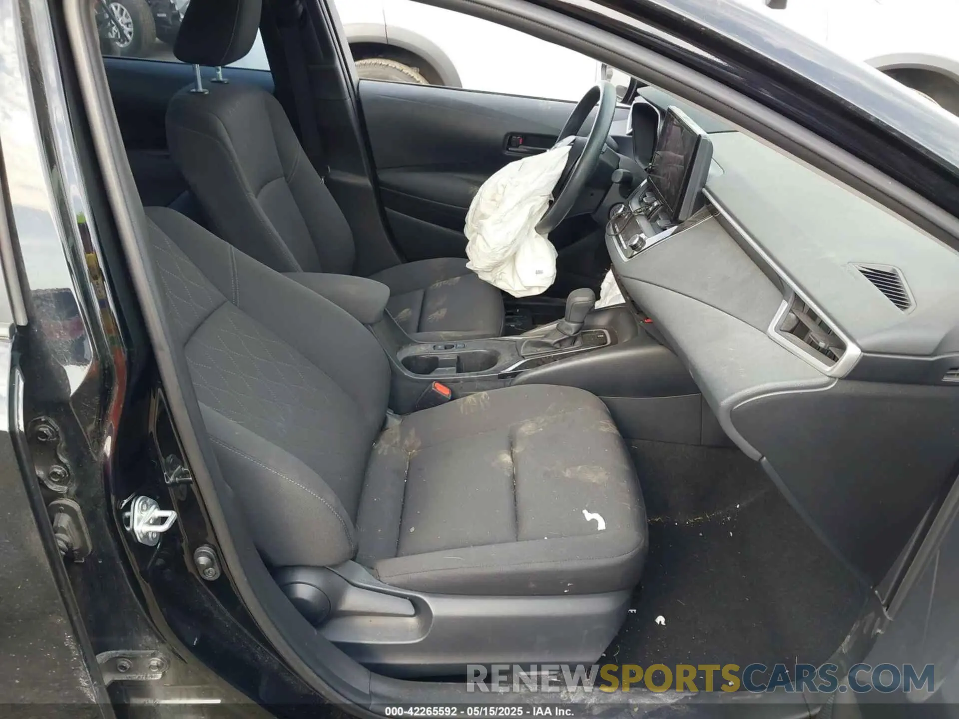 5 Photograph of a damaged car 5YFB4MDEXRP121017 TOYOTA COROLLA 2024