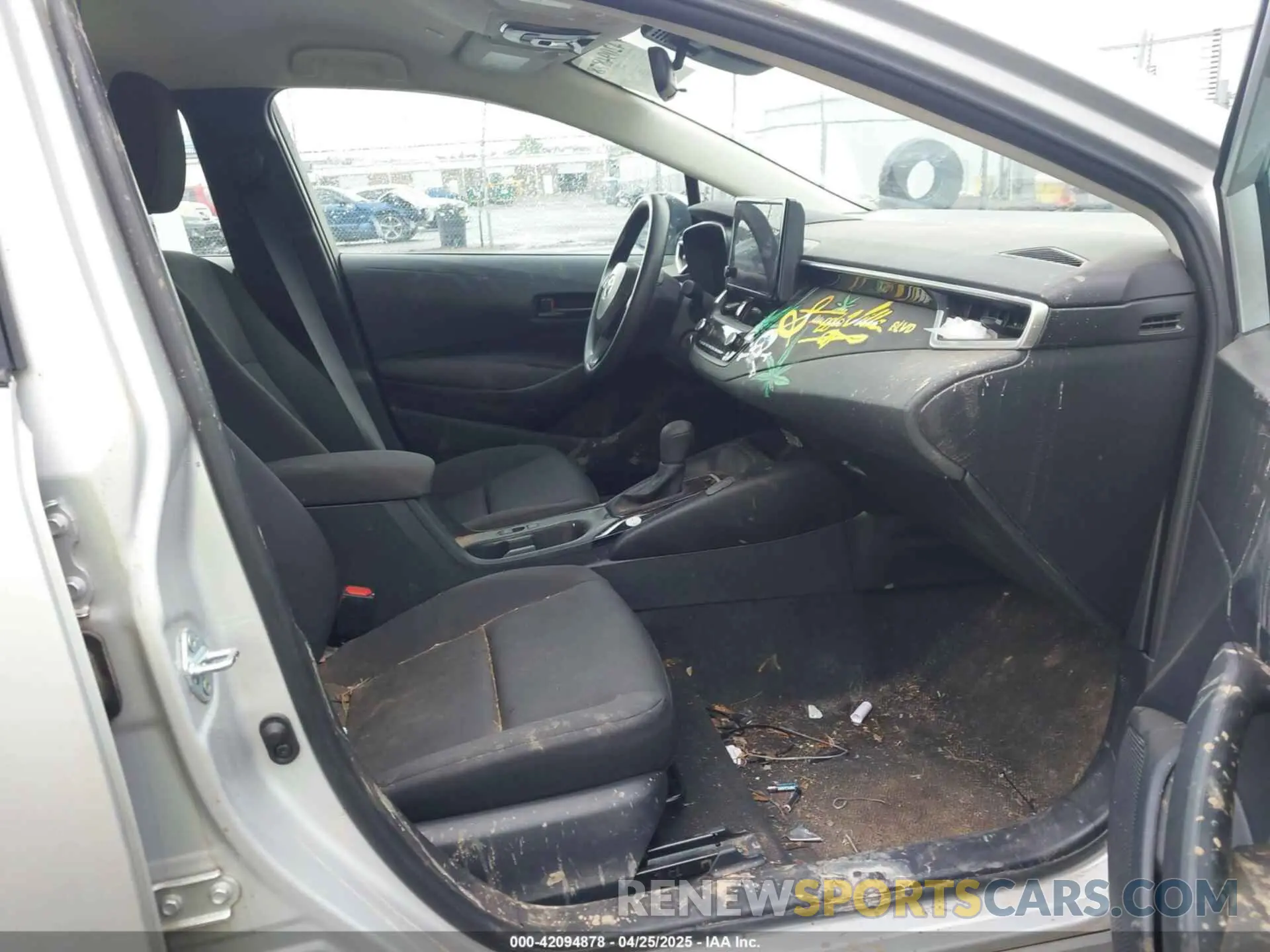 5 Photograph of a damaged car 5YFB4MDEXRP123012 TOYOTA COROLLA 2024