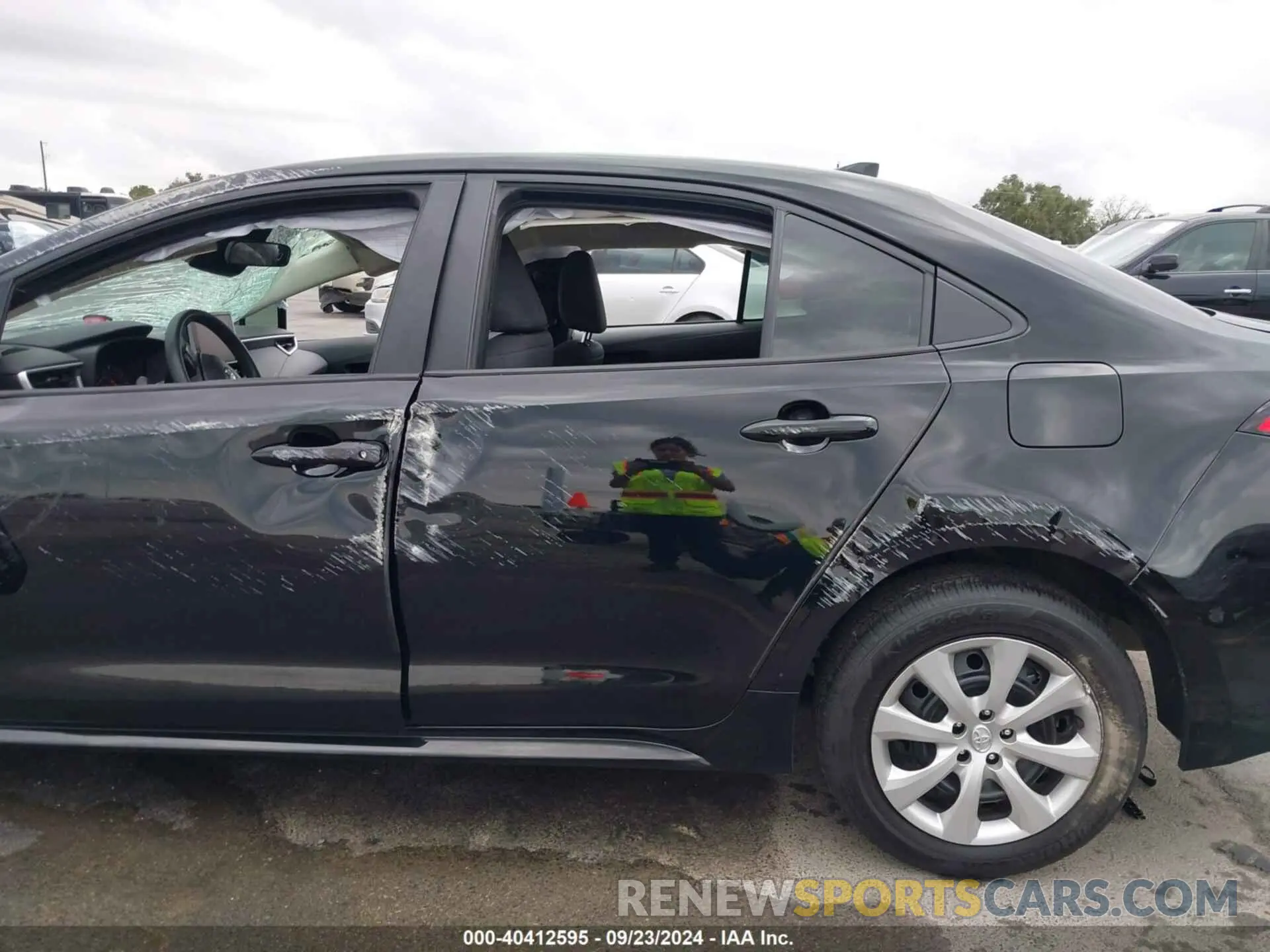 15 Photograph of a damaged car 5YFB4MDEXRP141624 TOYOTA COROLLA 2024