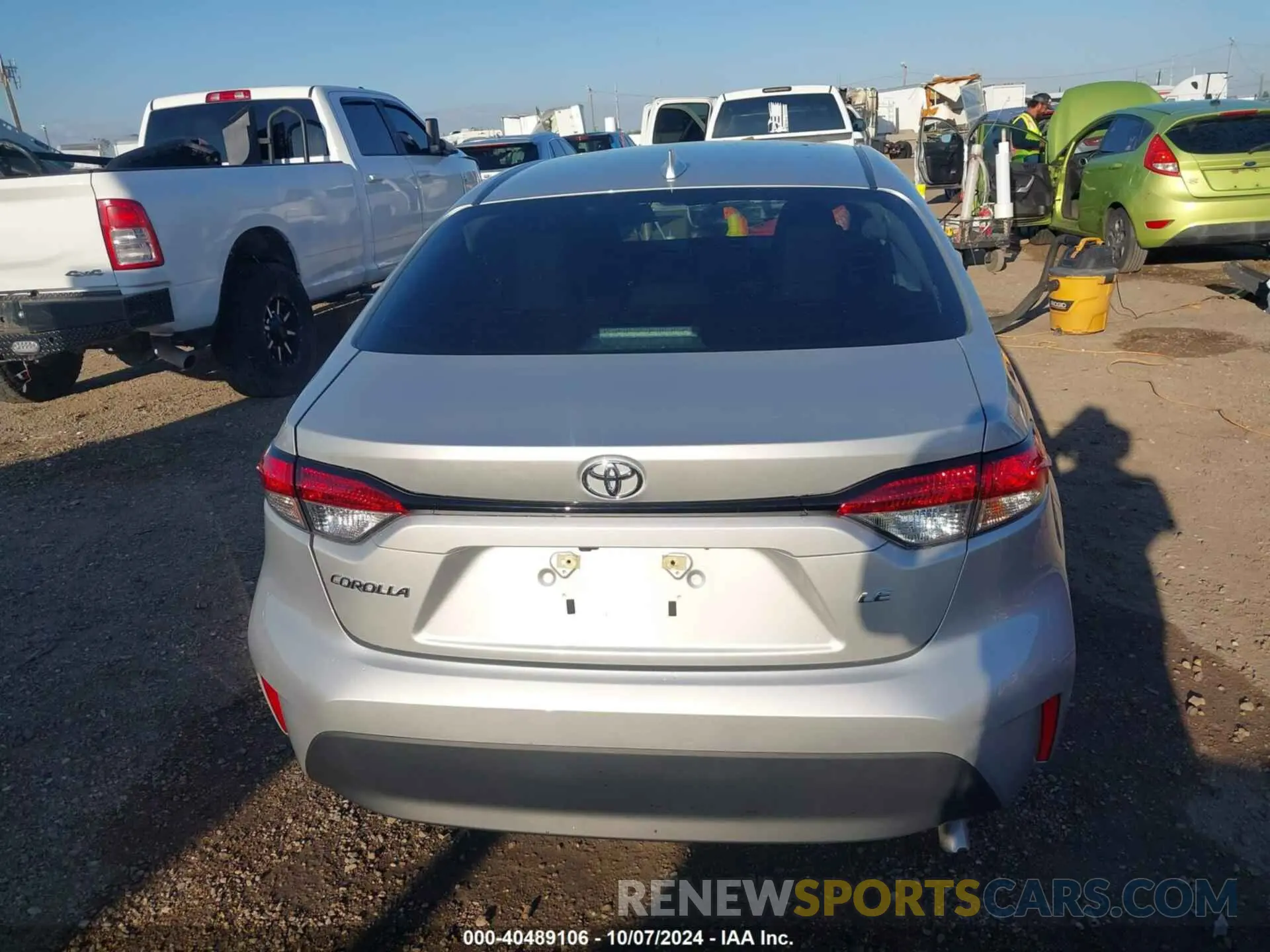 17 Photograph of a damaged car 5YFB4MDEXRP156897 TOYOTA COROLLA 2024