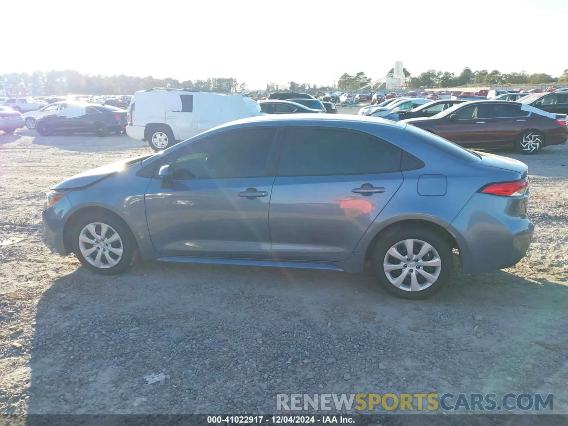 14 Photograph of a damaged car 5YFB4MDEXRP195764 TOYOTA COROLLA 2024