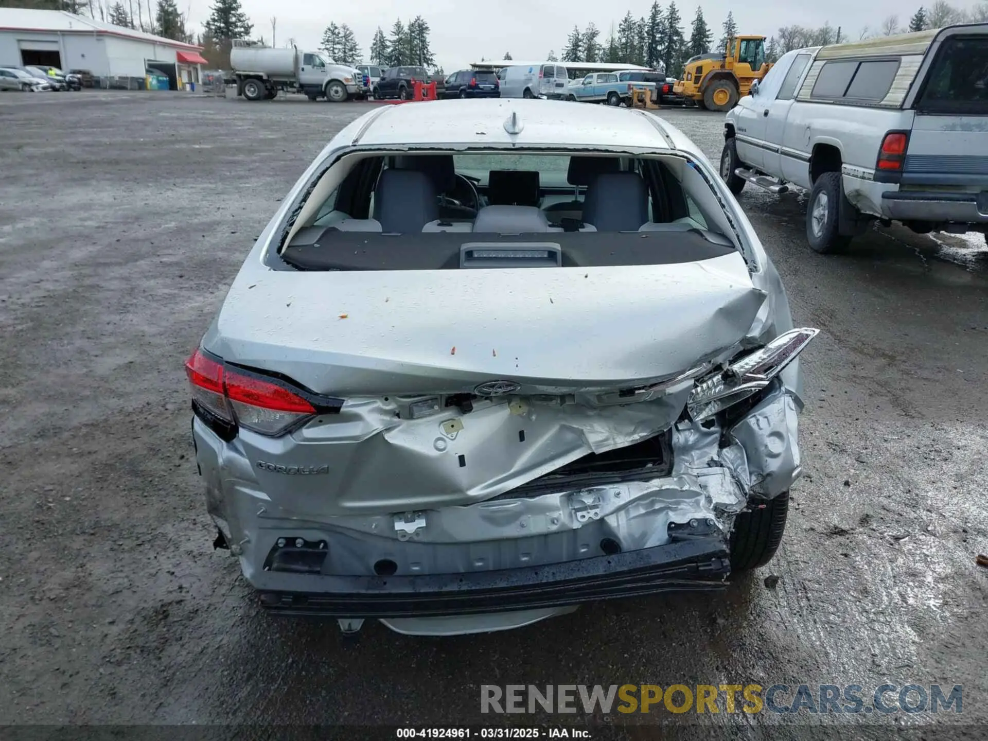 17 Photograph of a damaged car 5YFB4MDEXRP206813 TOYOTA COROLLA 2024