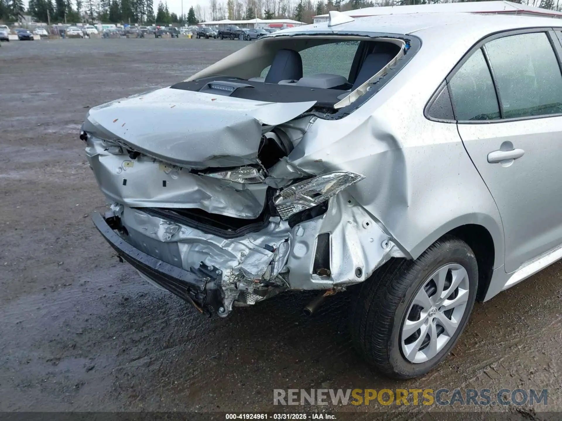 6 Photograph of a damaged car 5YFB4MDEXRP206813 TOYOTA COROLLA 2024