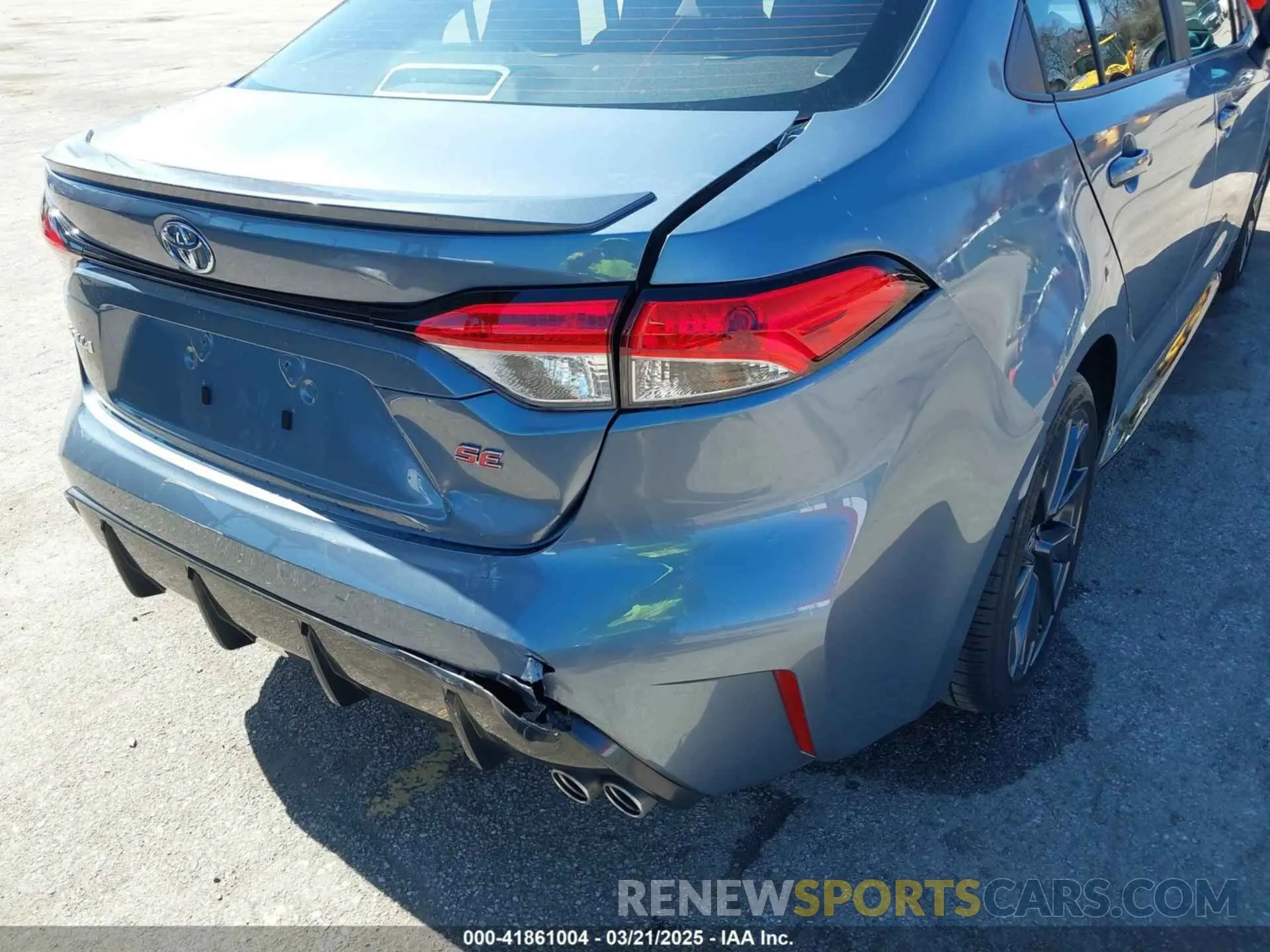 17 Photograph of a damaged car 5YFP4MCE5RP213823 TOYOTA COROLLA 2024